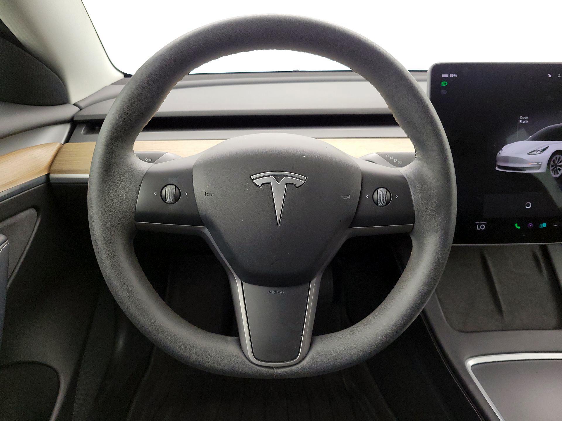 Thumbnail: 2022 Tesla Model 3 - 10