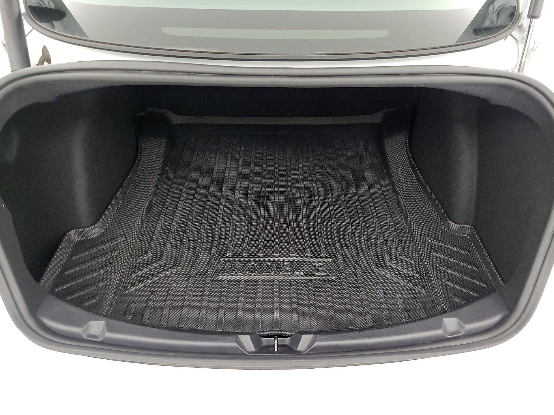 Thumbnail: 2022 Tesla Model 3 - 19