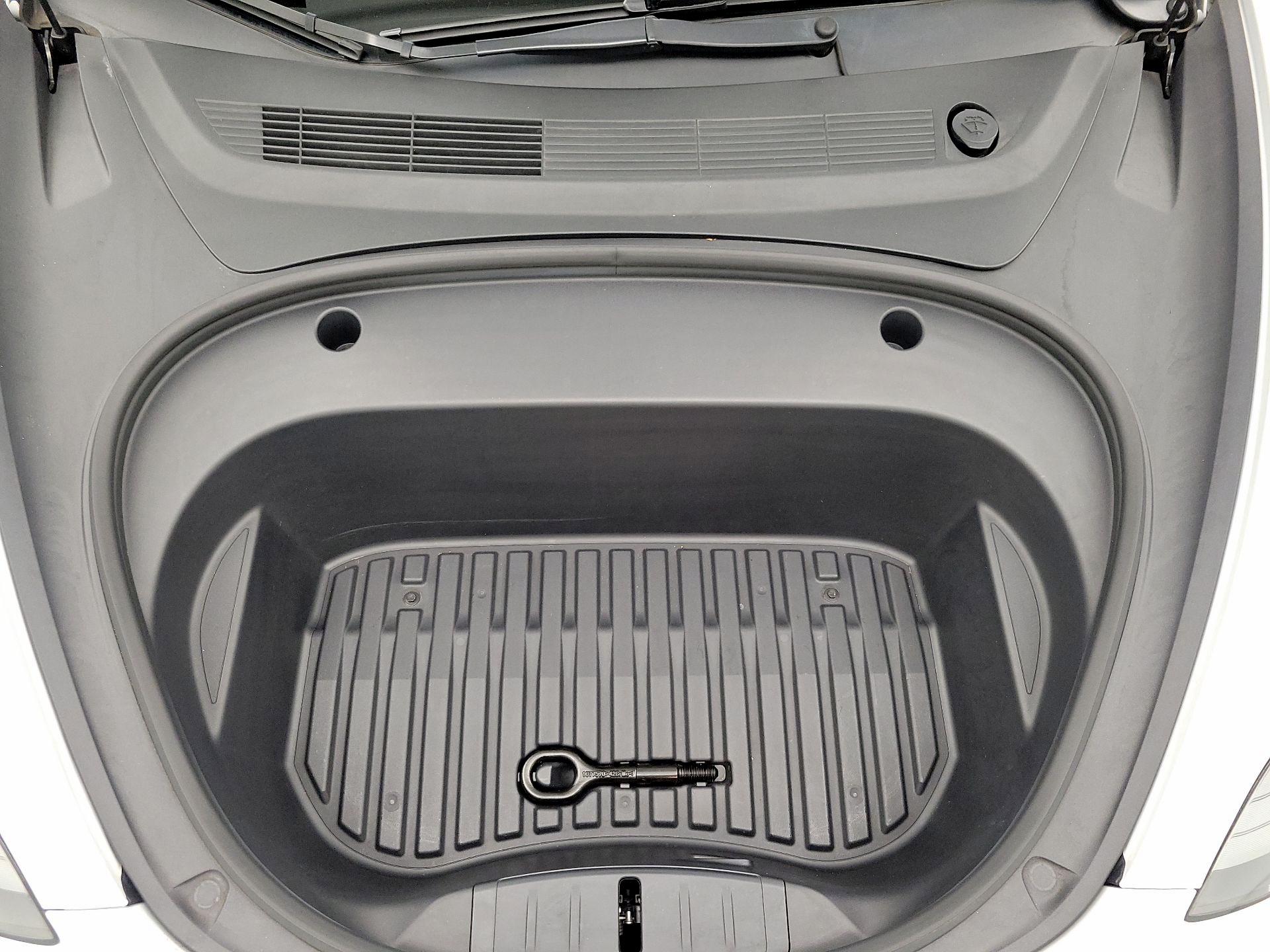 Thumbnail: 2022 Tesla Model 3 - 20