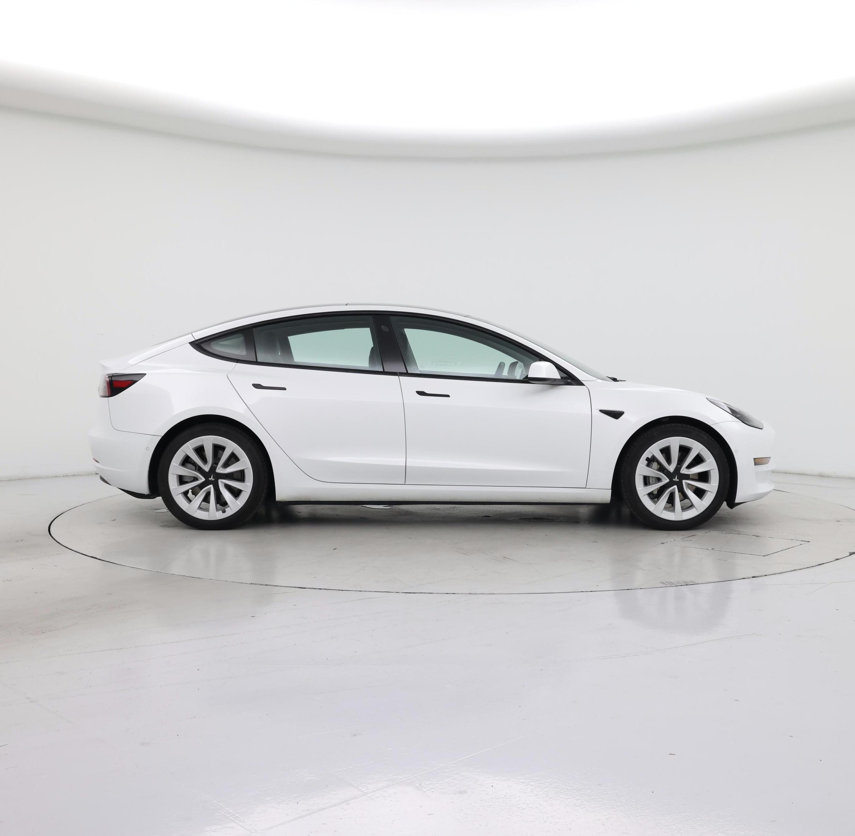 Thumbnail: 2022 Tesla Model 3 - 7