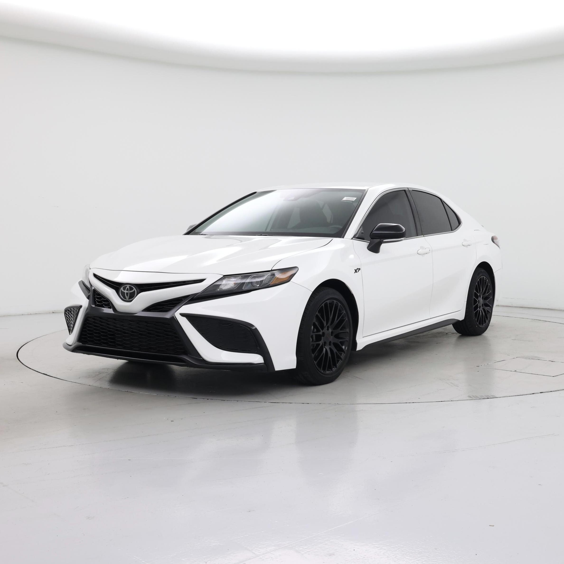 Thumbnail: 2022 Toyota Camry - 4