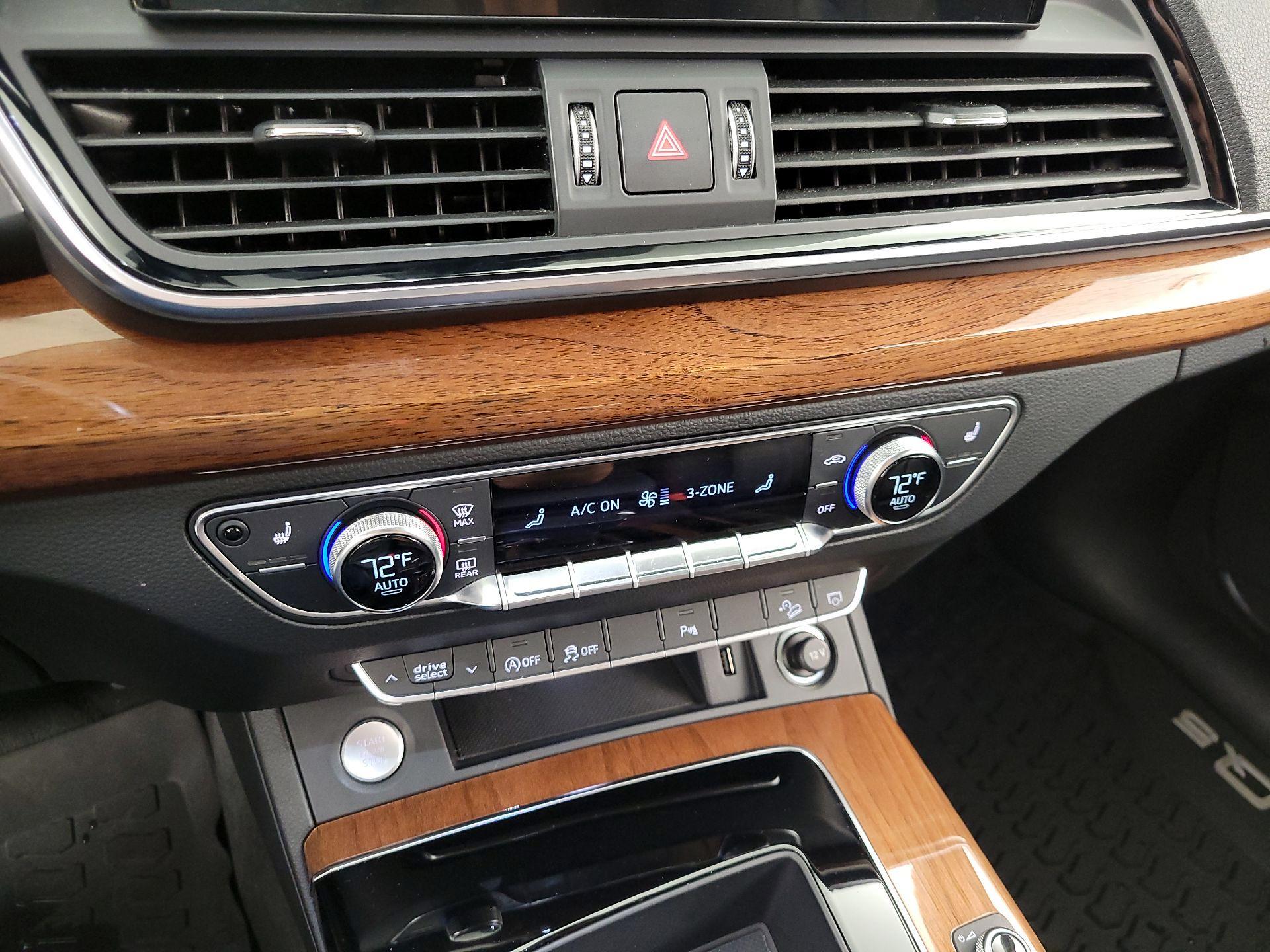 Thumbnail: 2021 Audi Q5 - 16