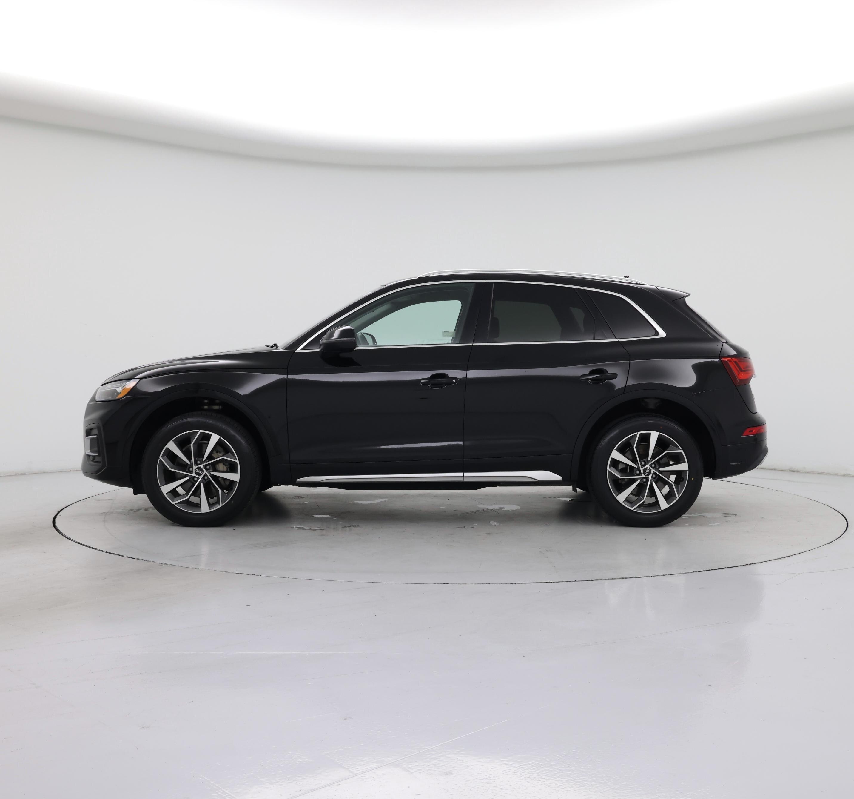 Thumbnail: 2021 Audi Q5 - 3