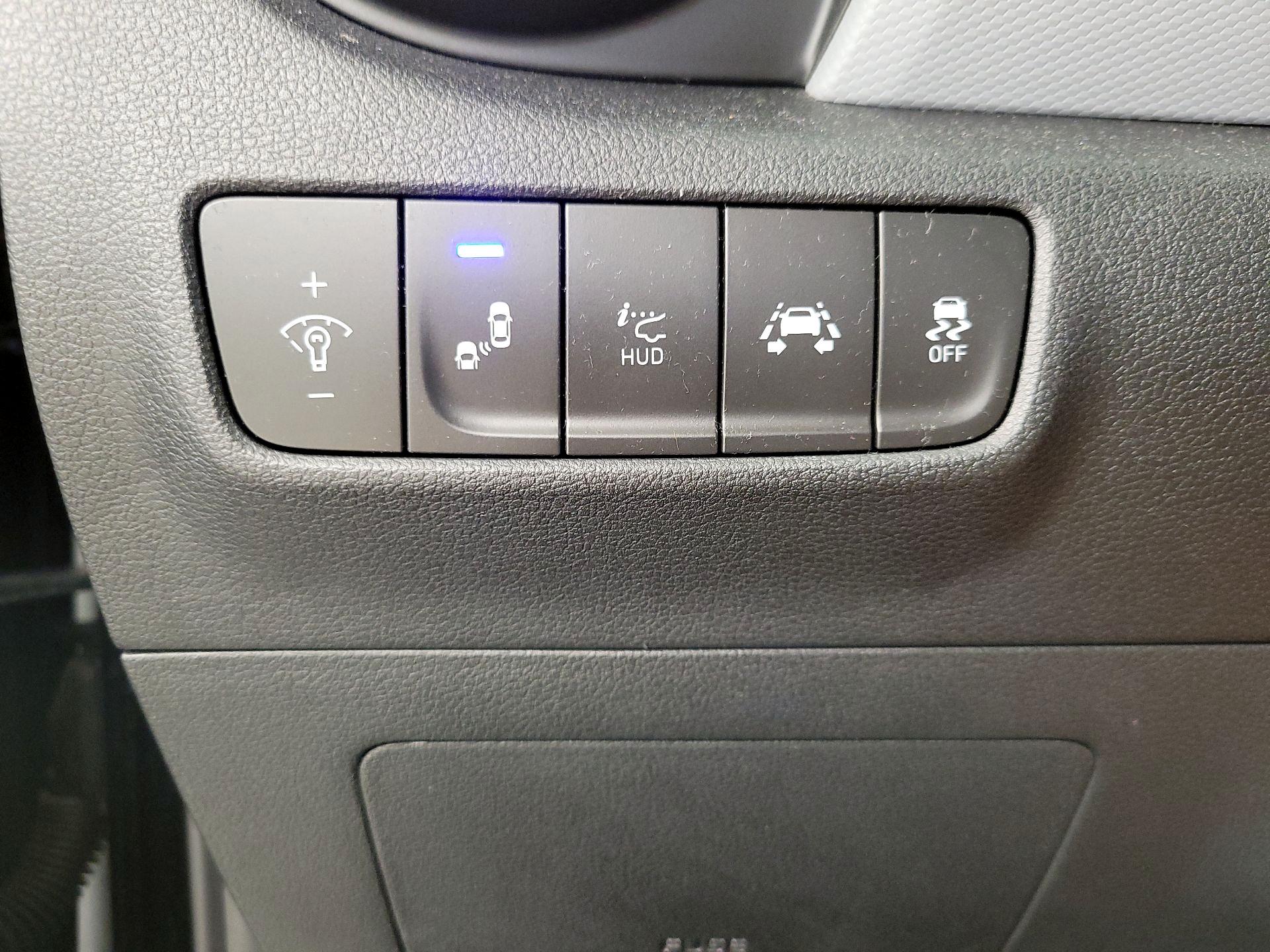 Thumbnail: 2019 Hyundai Kona - 13