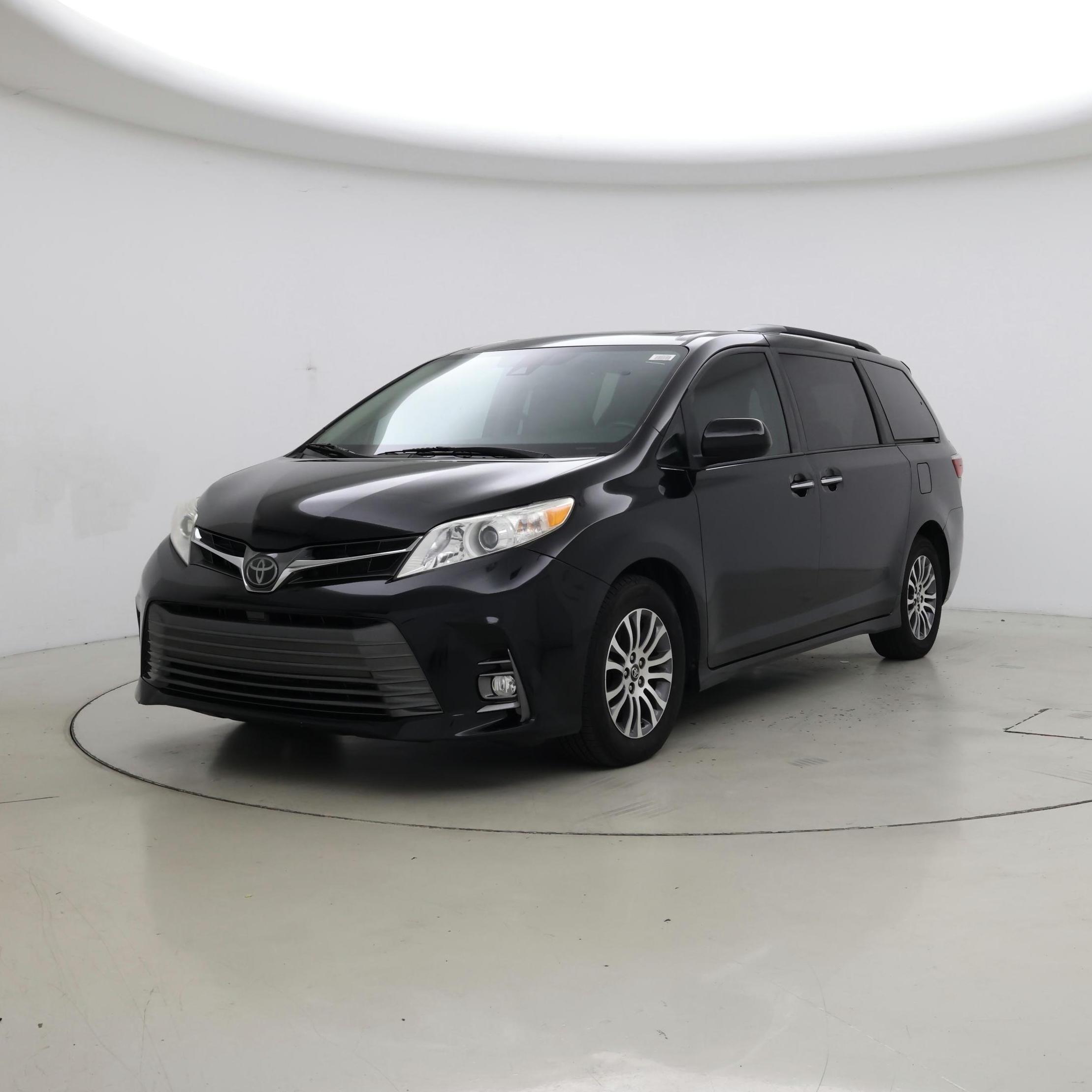 Thumbnail: 2020 Toyota Sienna - 4