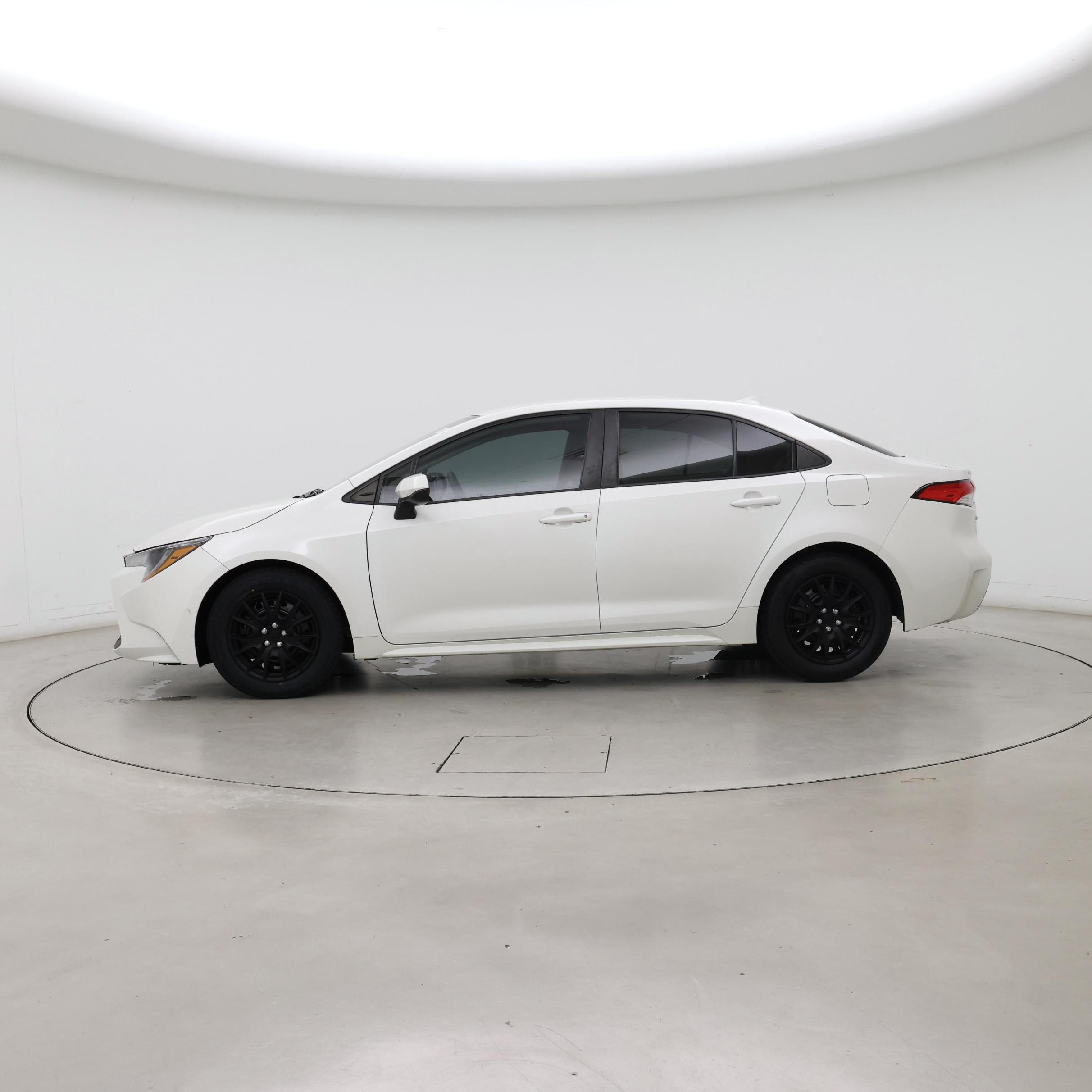 Thumbnail: 2021 Toyota Corolla - 3