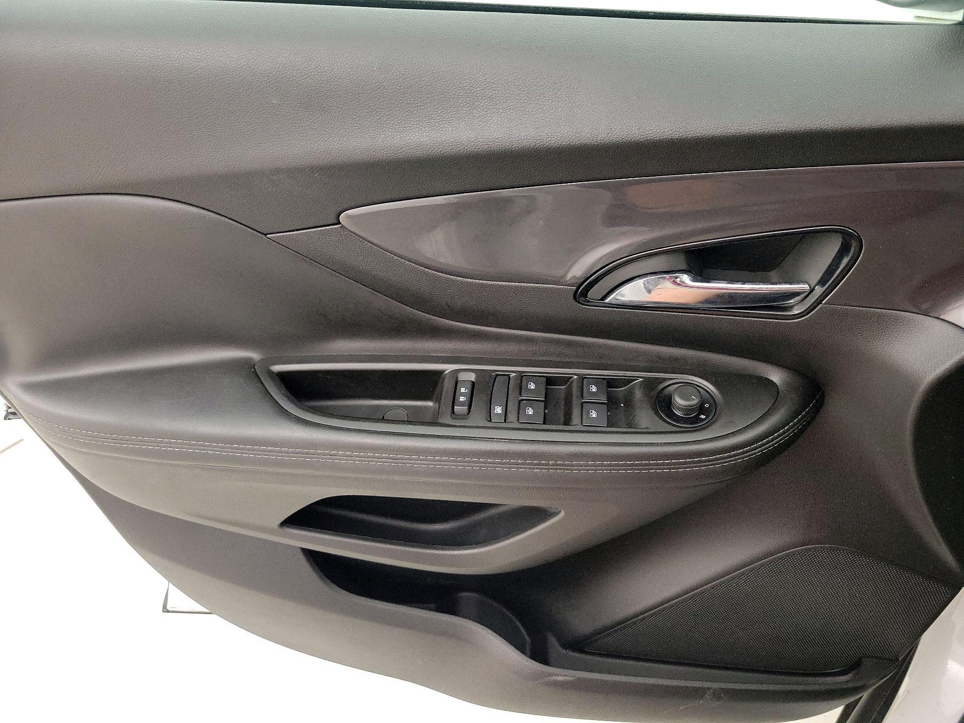 Thumbnail: 2022 Buick Encore - 12