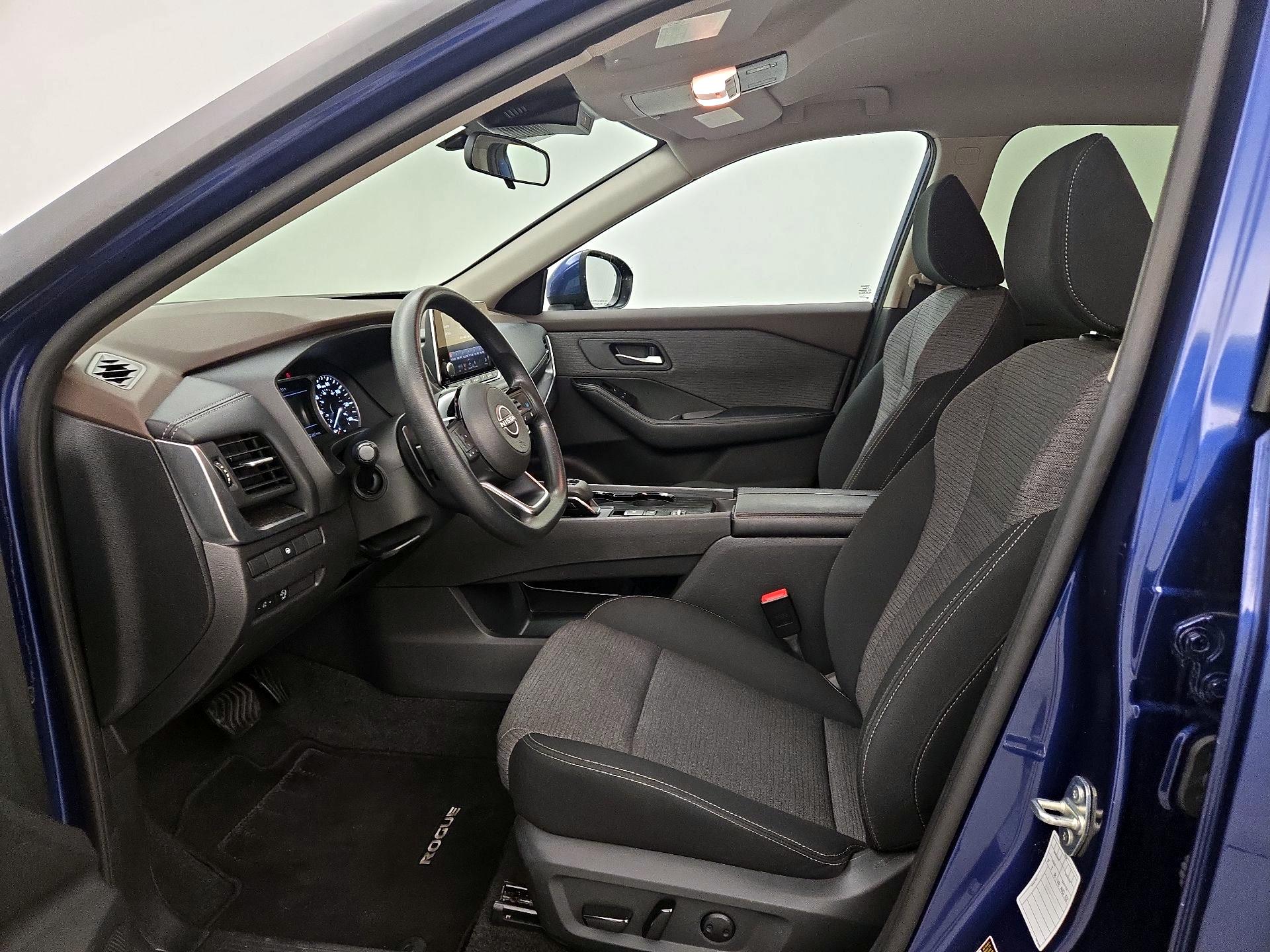 Thumbnail: 2023 Nissan Rogue - 11