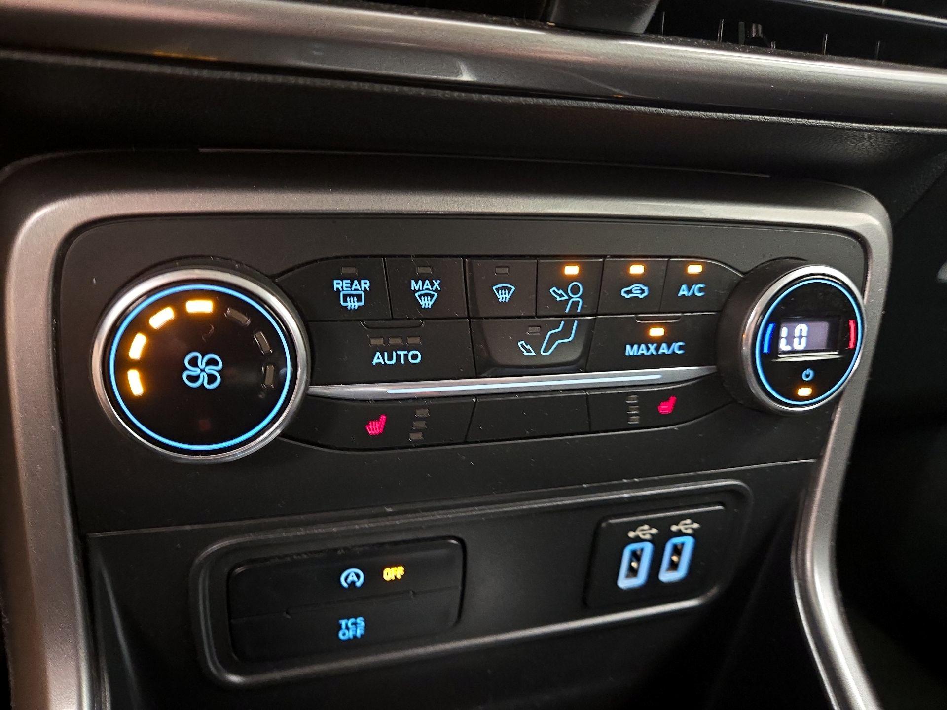 Thumbnail: 2020 Ford EcoSport - 16