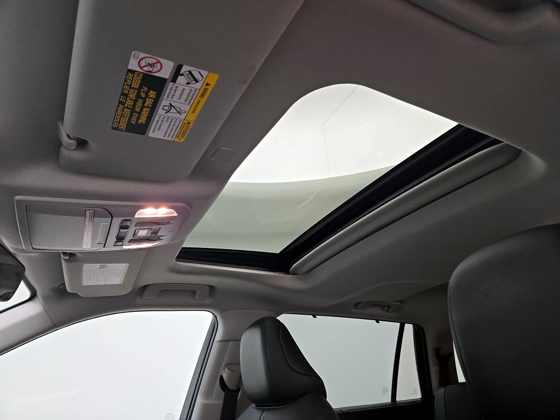 Thumbnail: 2021 Toyota Highlander - 19