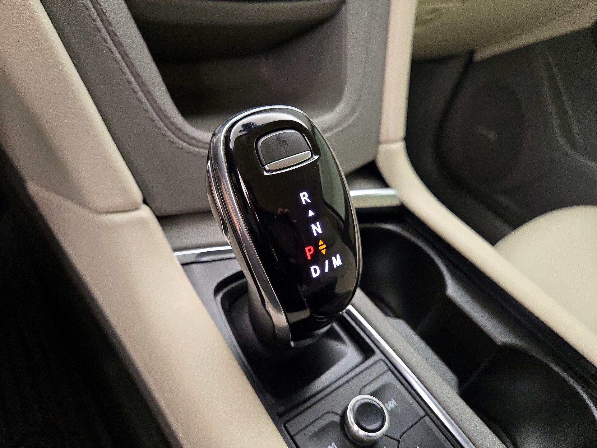 Thumbnail: 2020 Cadillac XT5 - 18