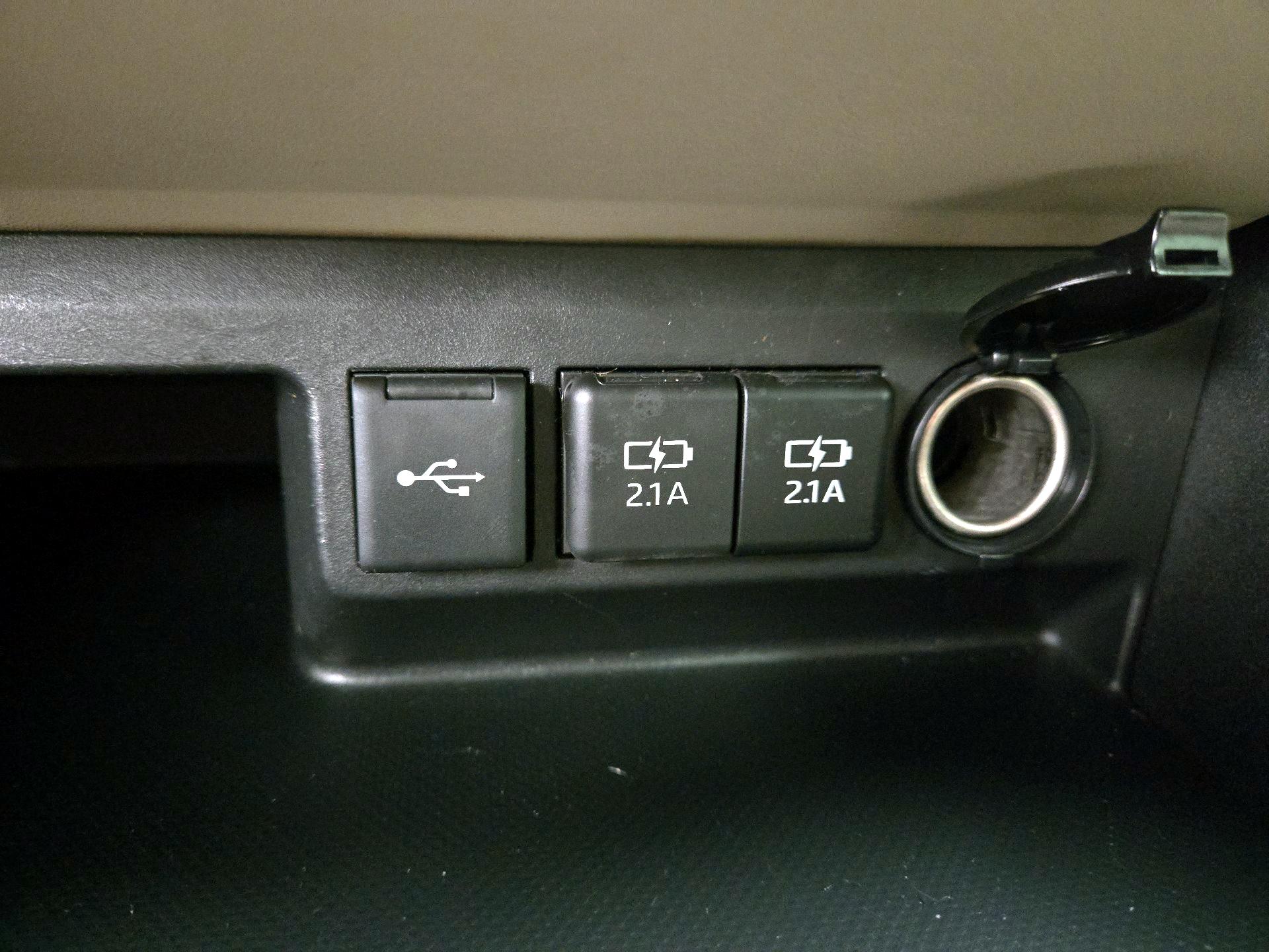 Thumbnail: 2021 Toyota Highlander - 18