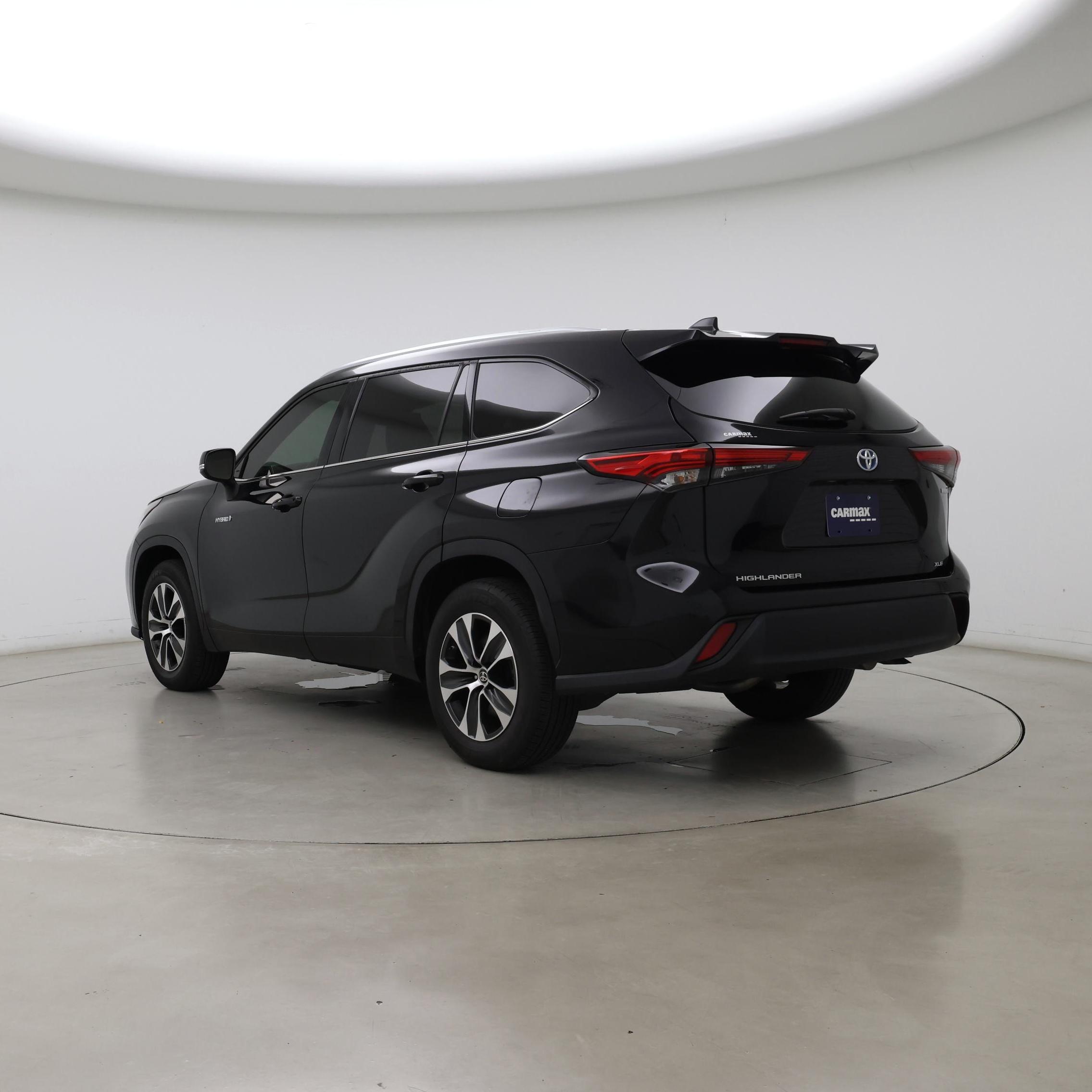 Thumbnail: 2021 Toyota Highlander - 2