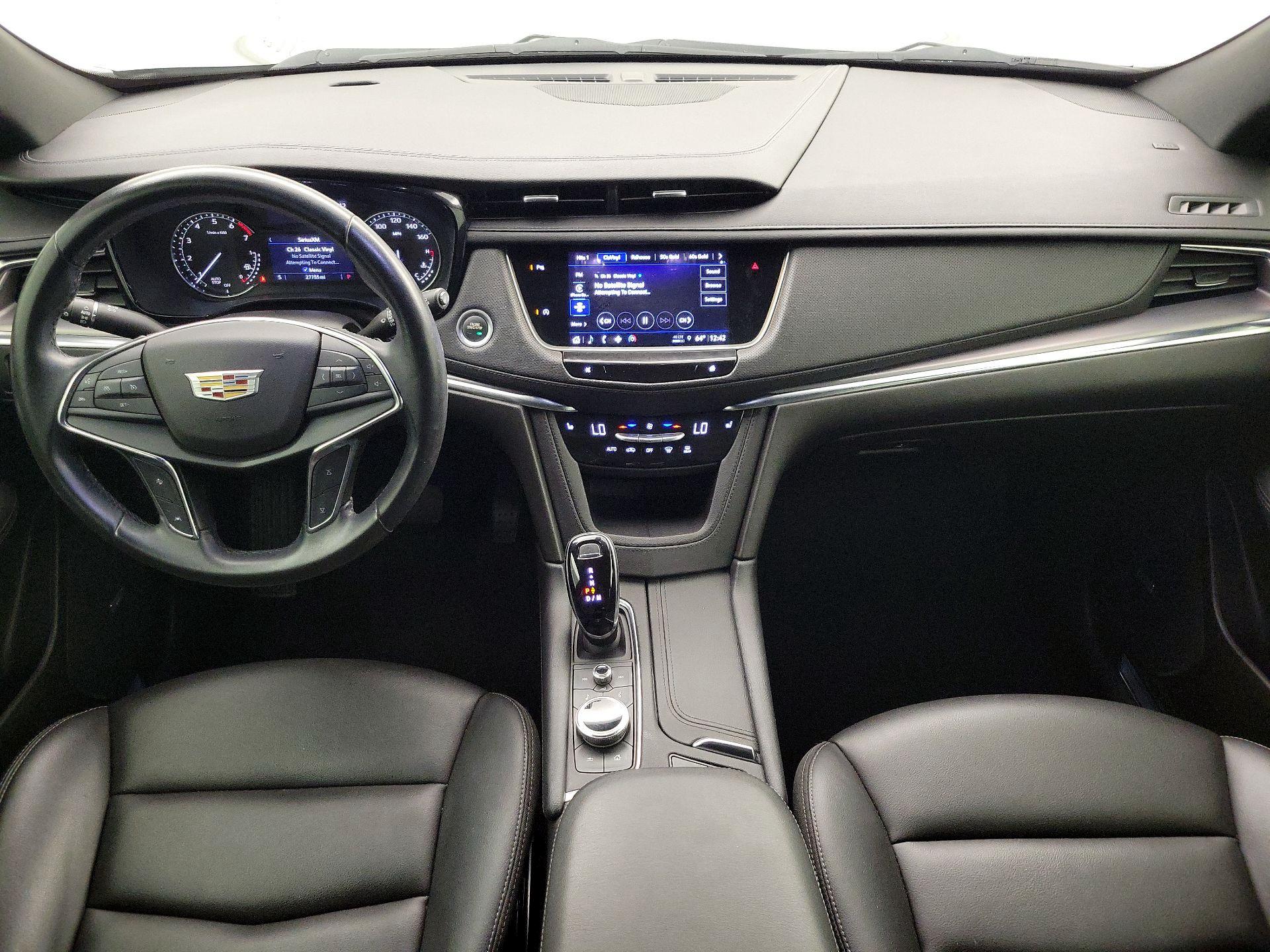 Thumbnail: 2022 Cadillac XT5 - 9