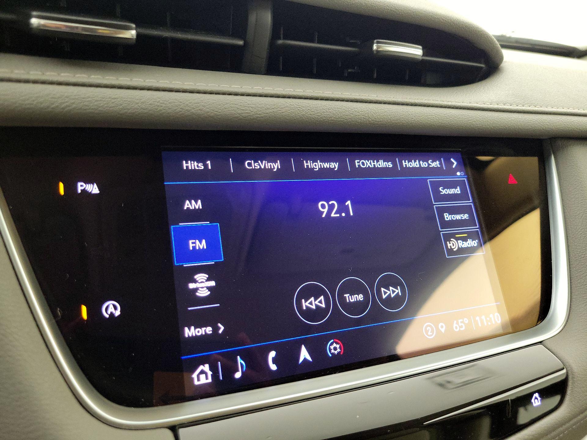 Thumbnail: 2023 Cadillac XT5 - 16