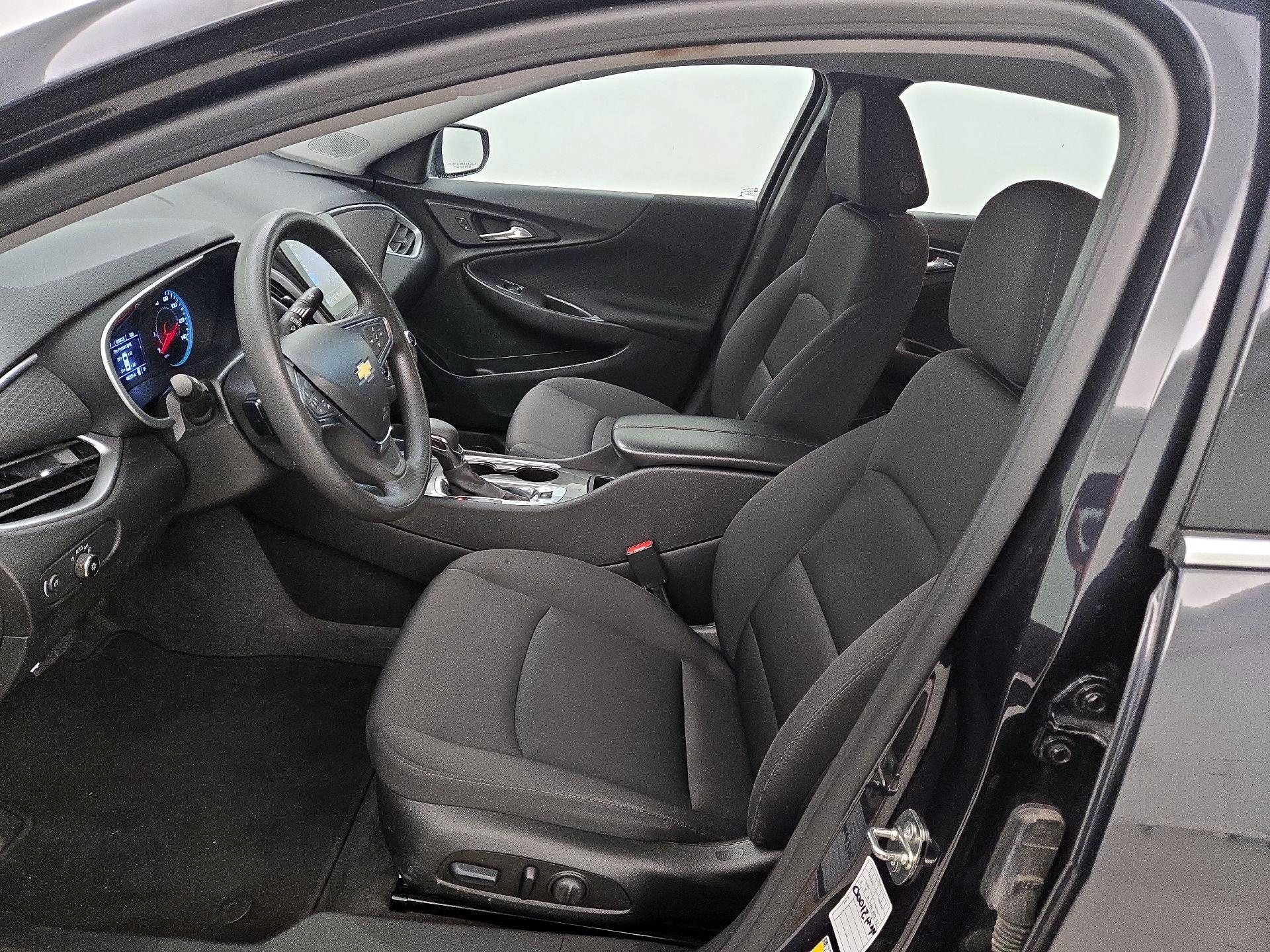 Thumbnail: 2023 Chevrolet Malibu - 11
