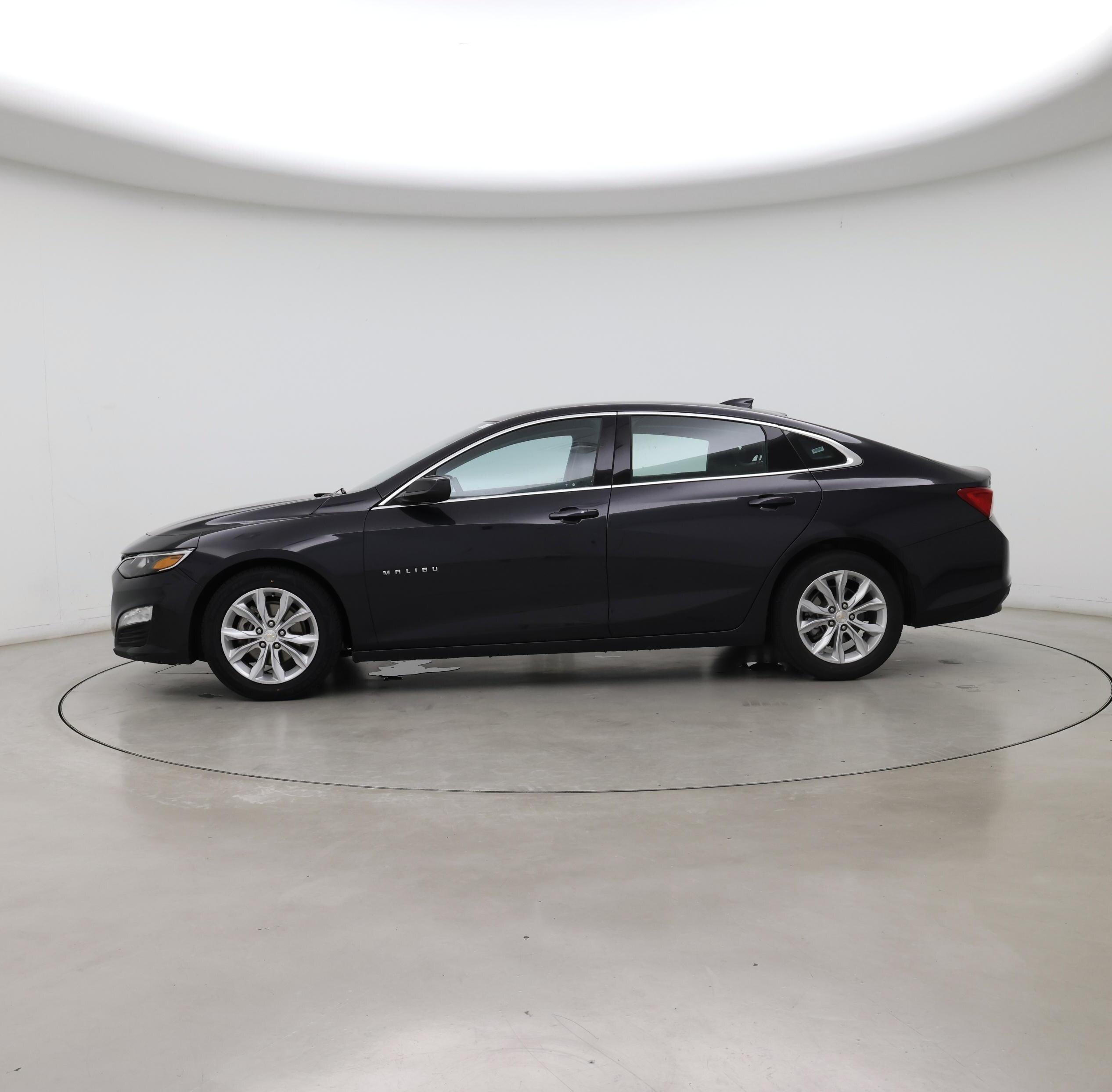 Thumbnail: 2023 Chevrolet Malibu - 3