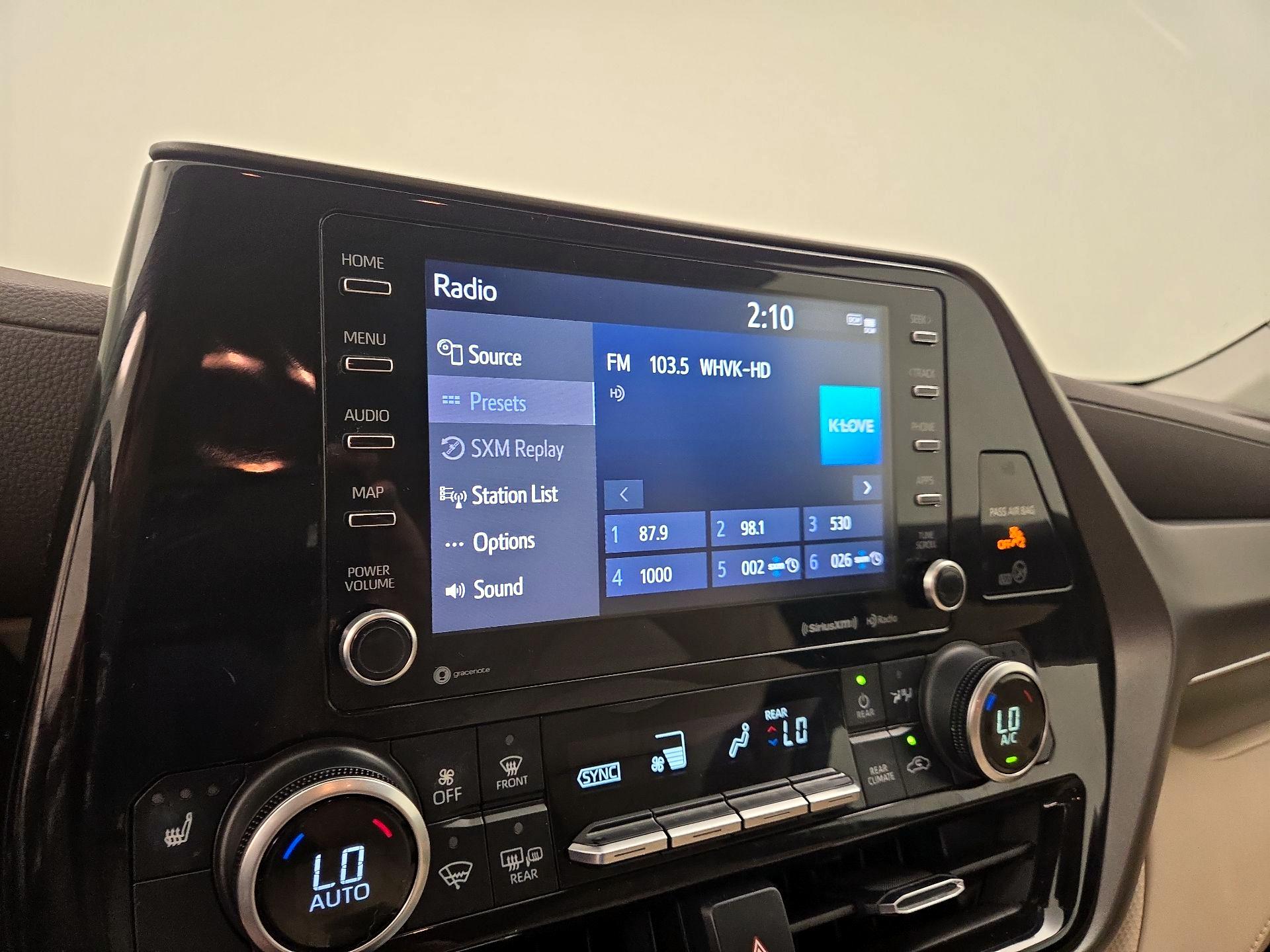 Thumbnail: 2021 Toyota Highlander - 15