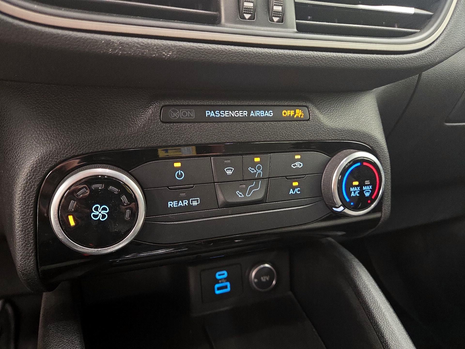 Thumbnail: 2021 Ford Escape - 16