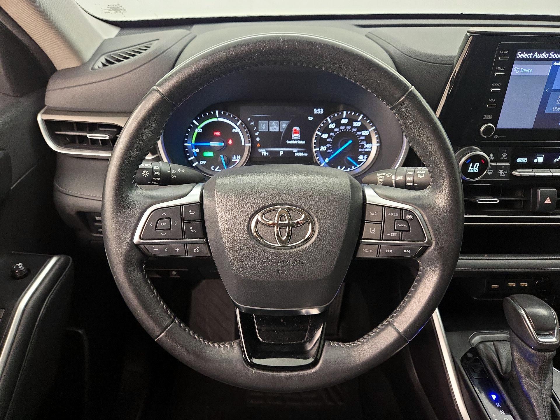 Thumbnail: 2021 Toyota Highlander - 10