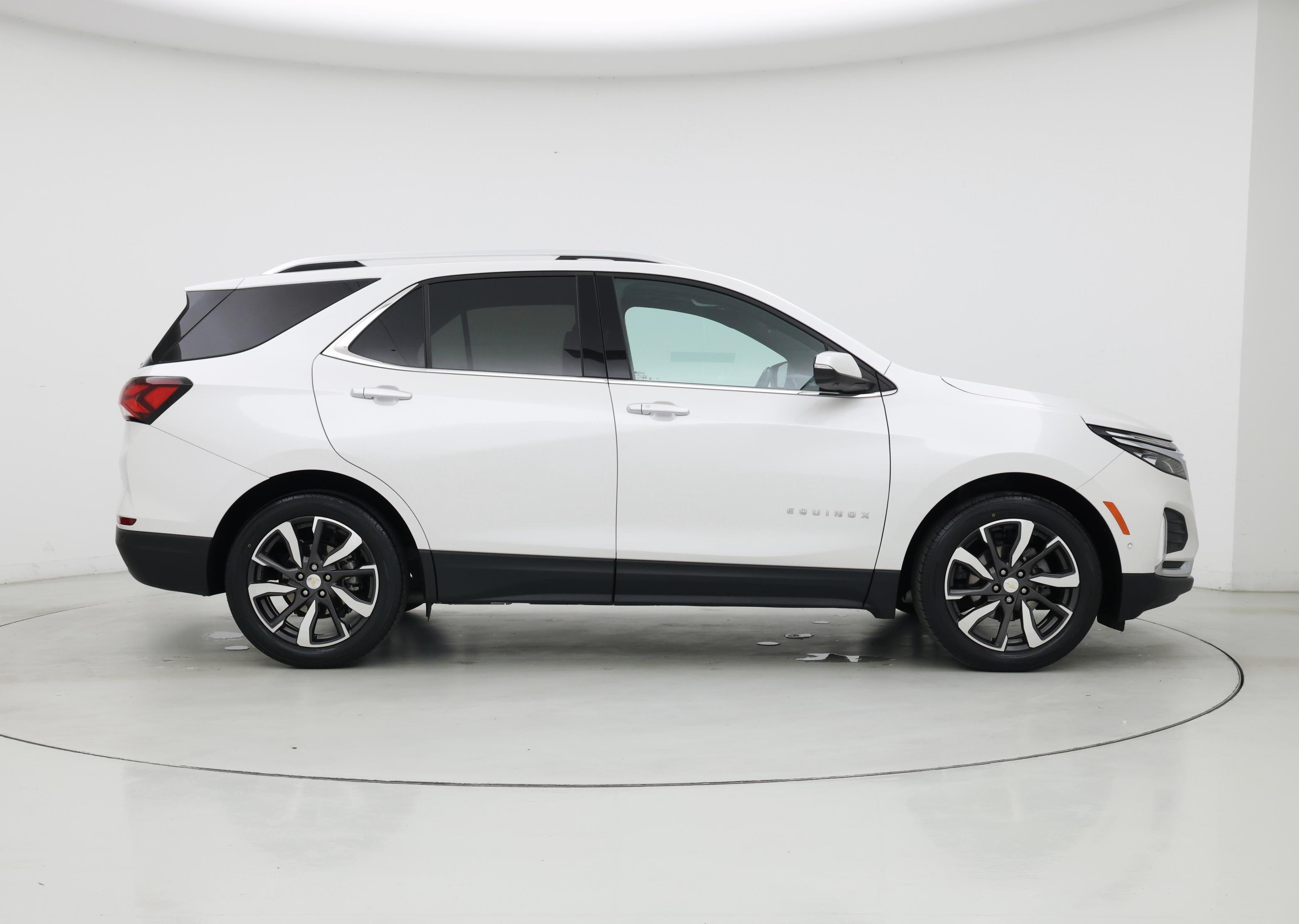 Thumbnail: 2022 Chevrolet Equinox - 7