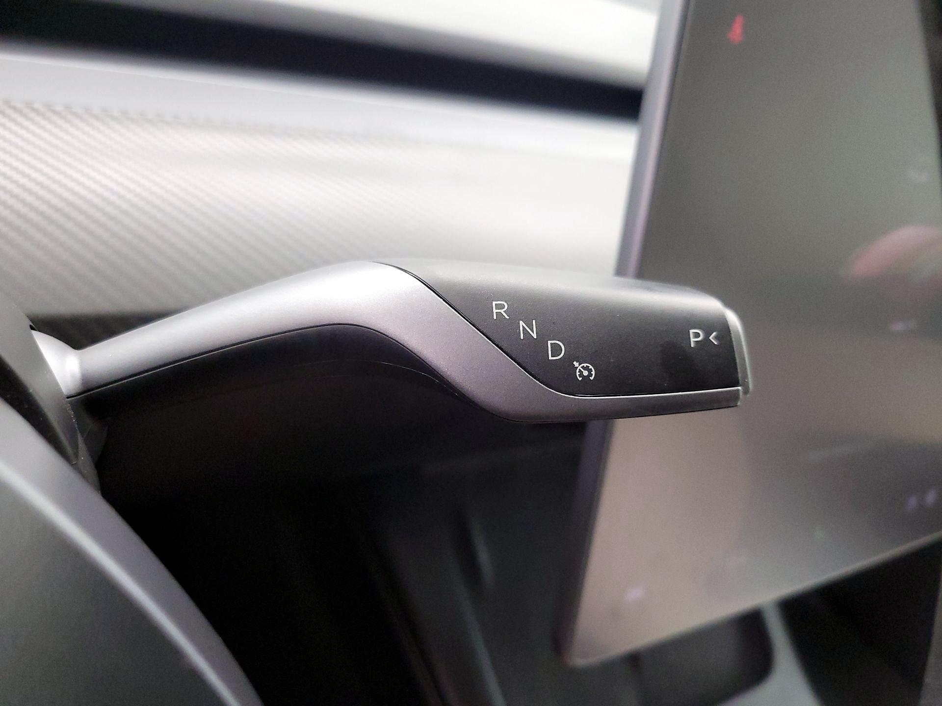Thumbnail: 2022 Tesla Model Y - 17