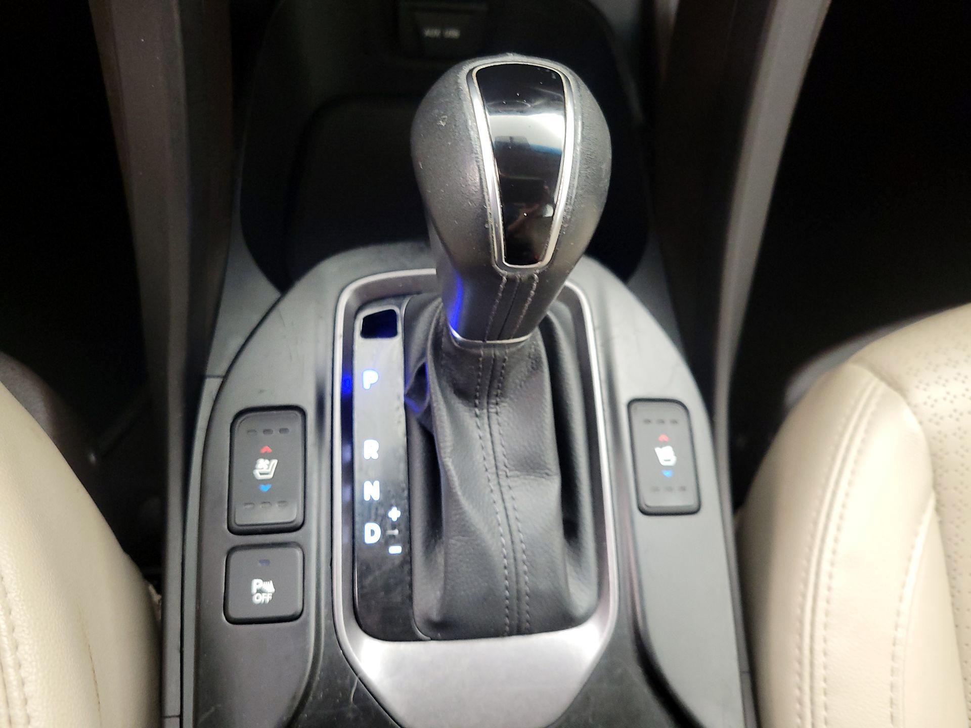 Thumbnail: 2014 Hyundai Santa Fe - 18