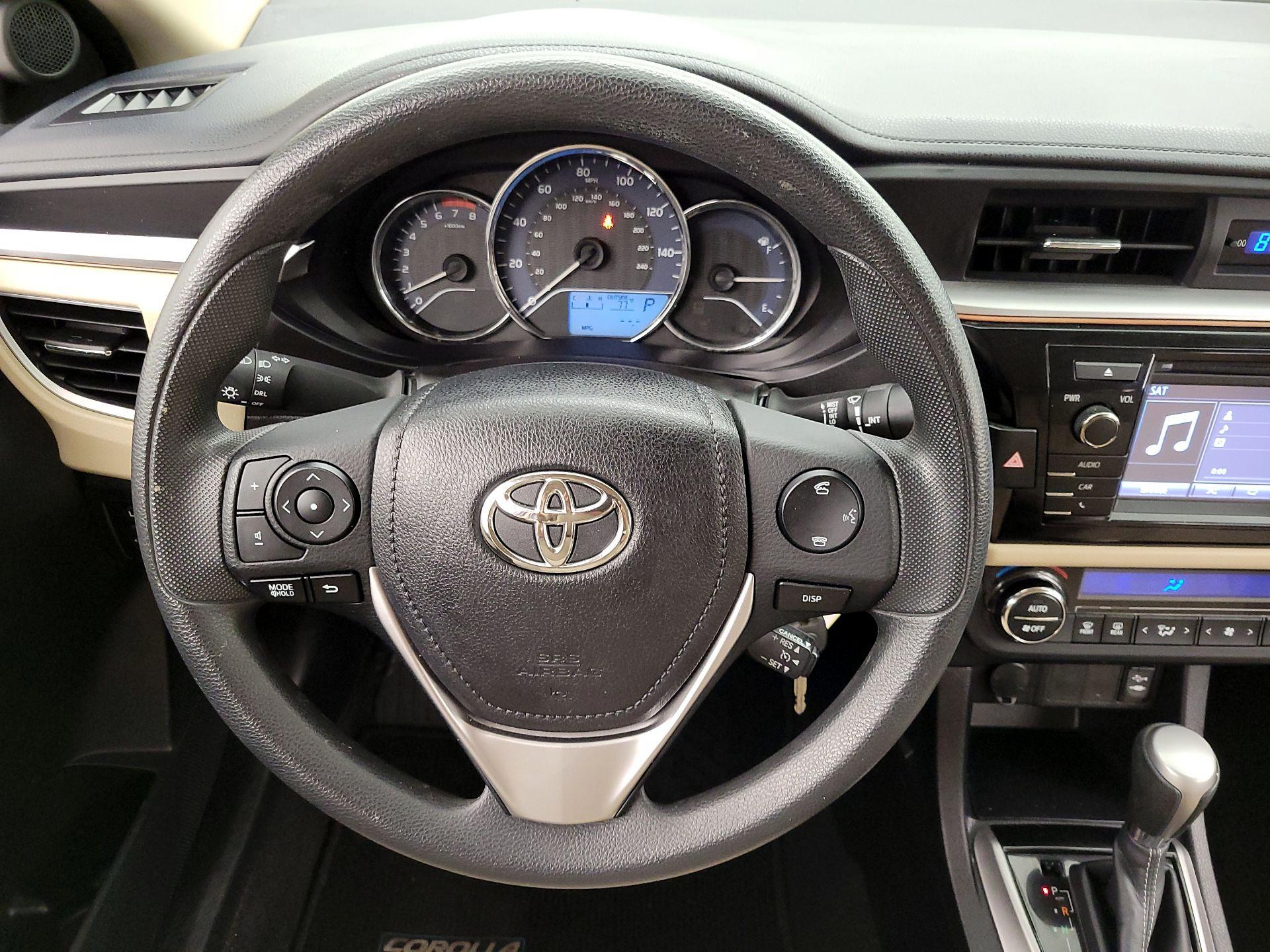 Thumbnail: 2014 Toyota Corolla - 10