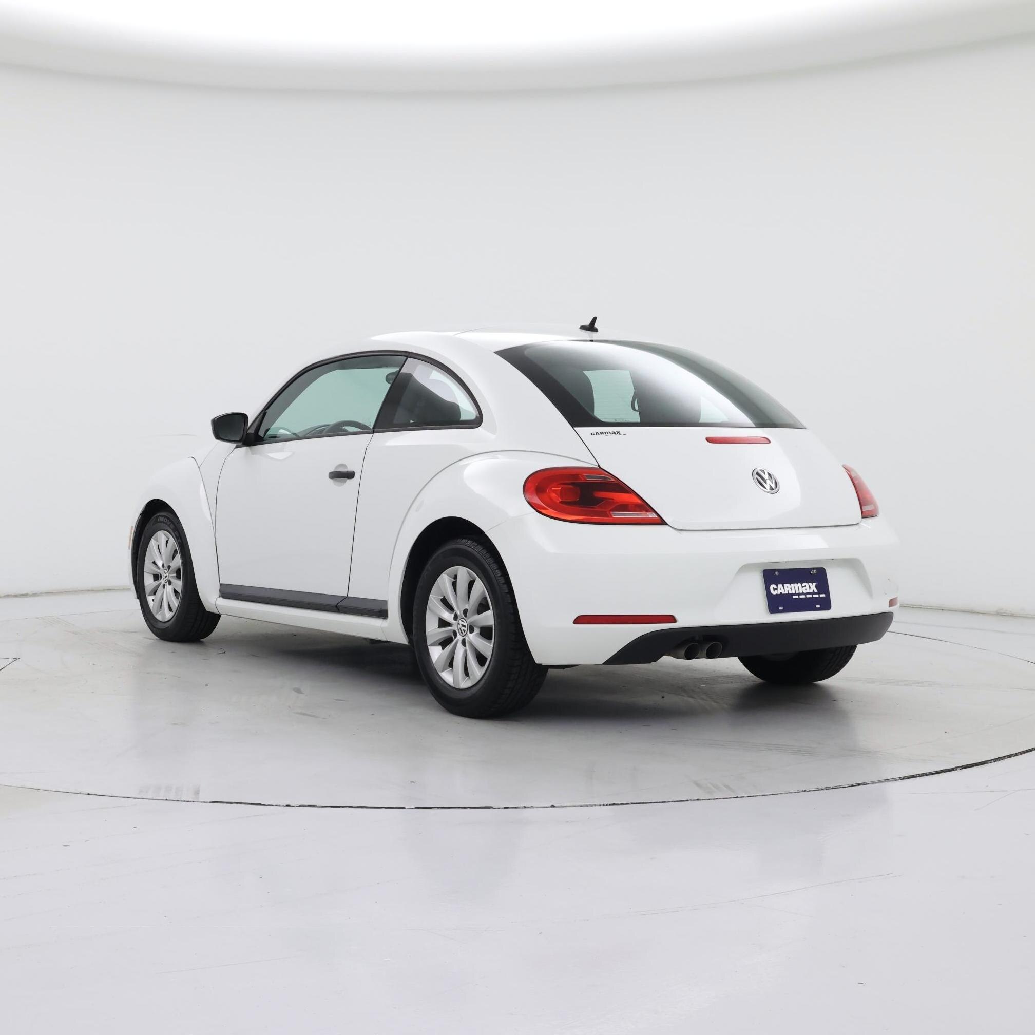 Thumbnail: 2015 Volkswagen Beetle - 2