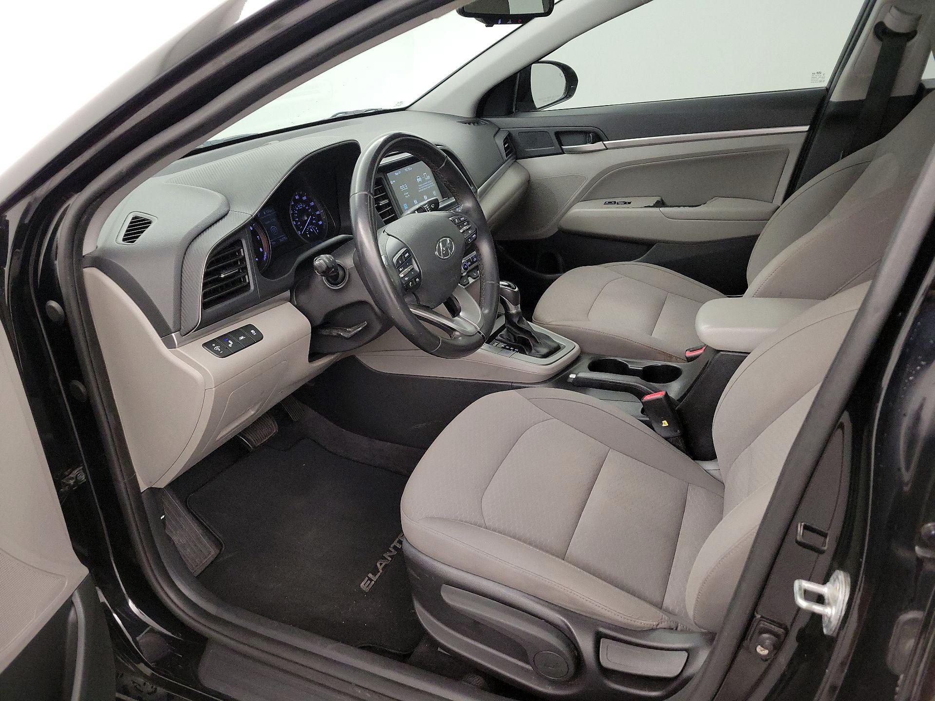 Thumbnail: 2019 Hyundai Elantra - 11