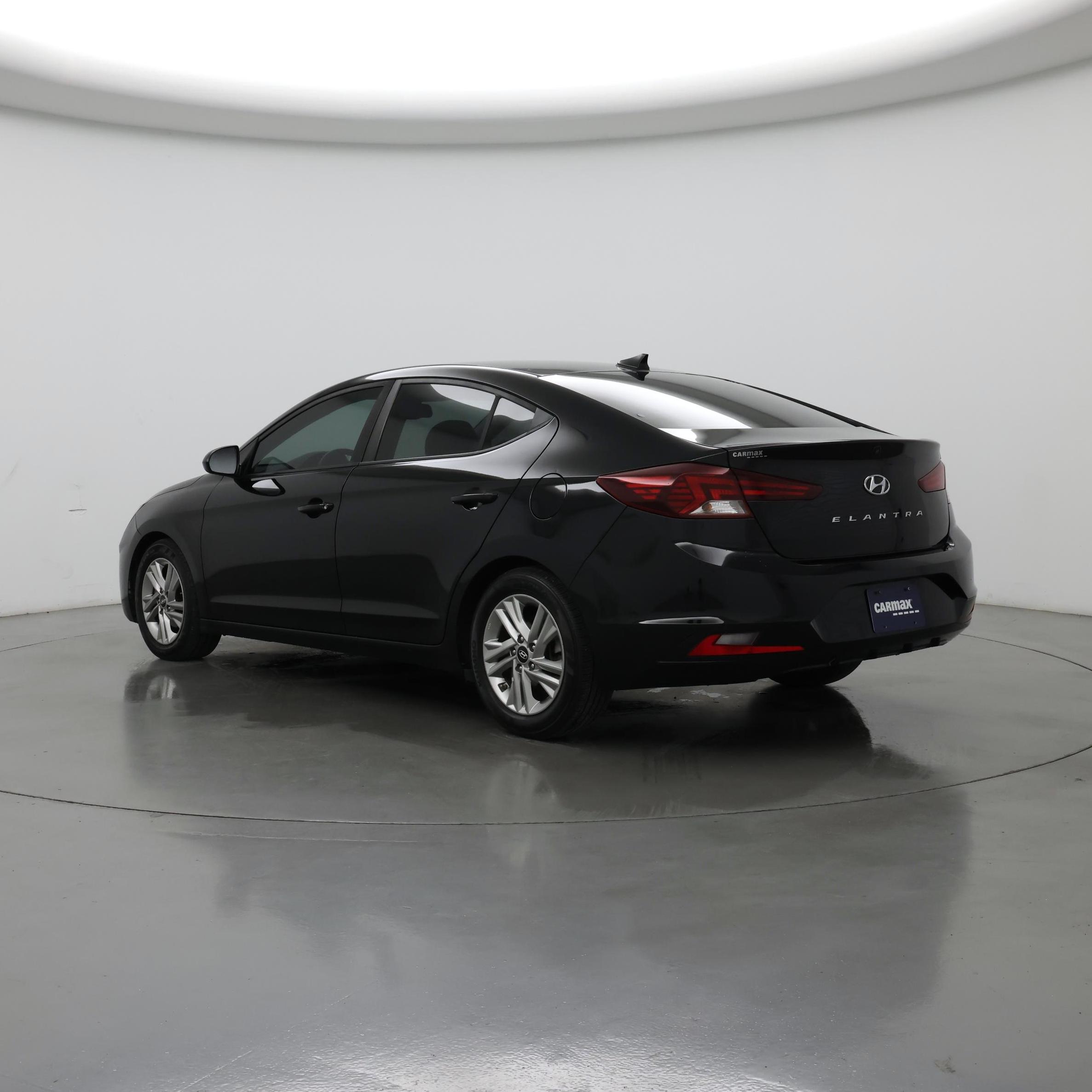 Thumbnail: 2019 Hyundai Elantra - 2