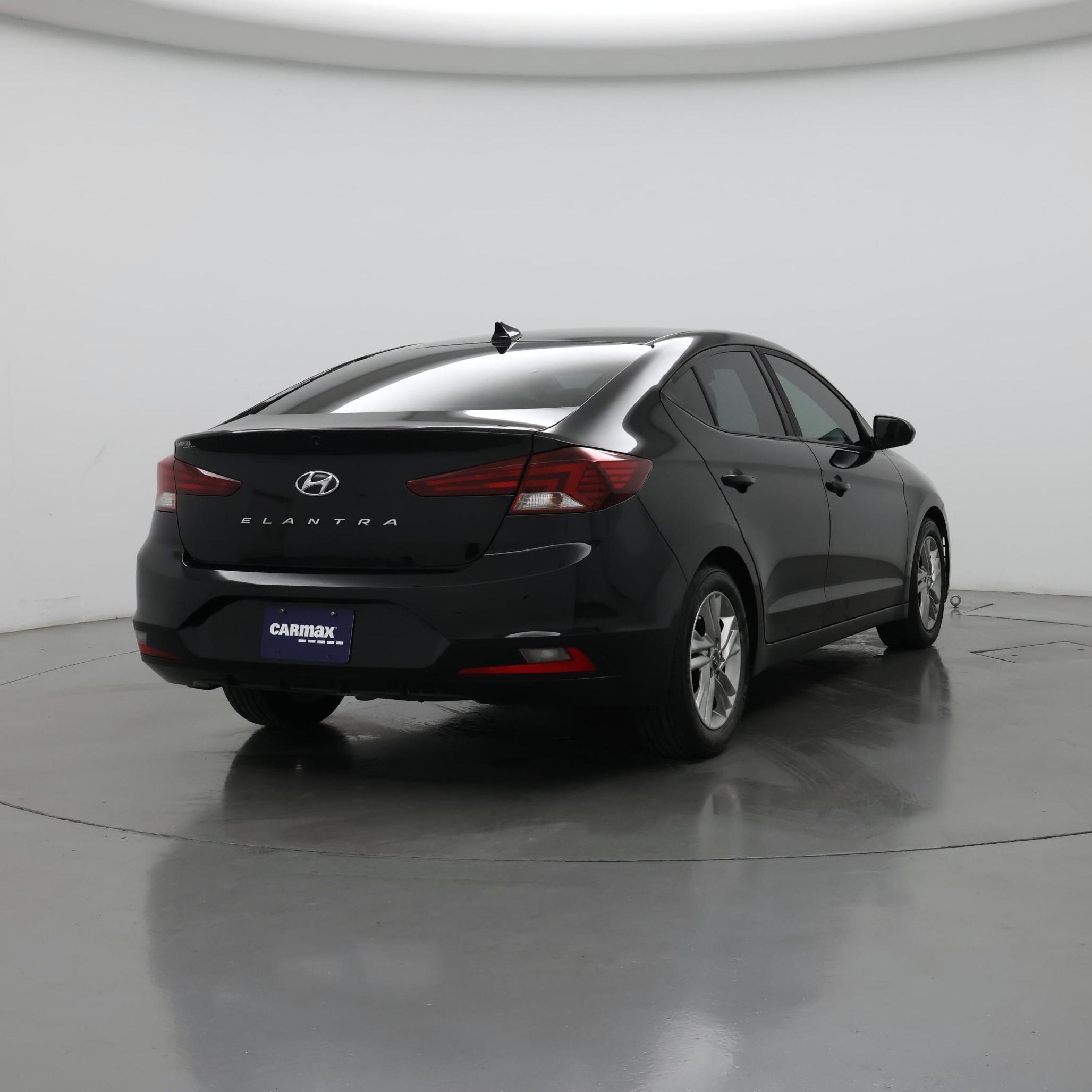 Thumbnail: 2019 Hyundai Elantra - 8