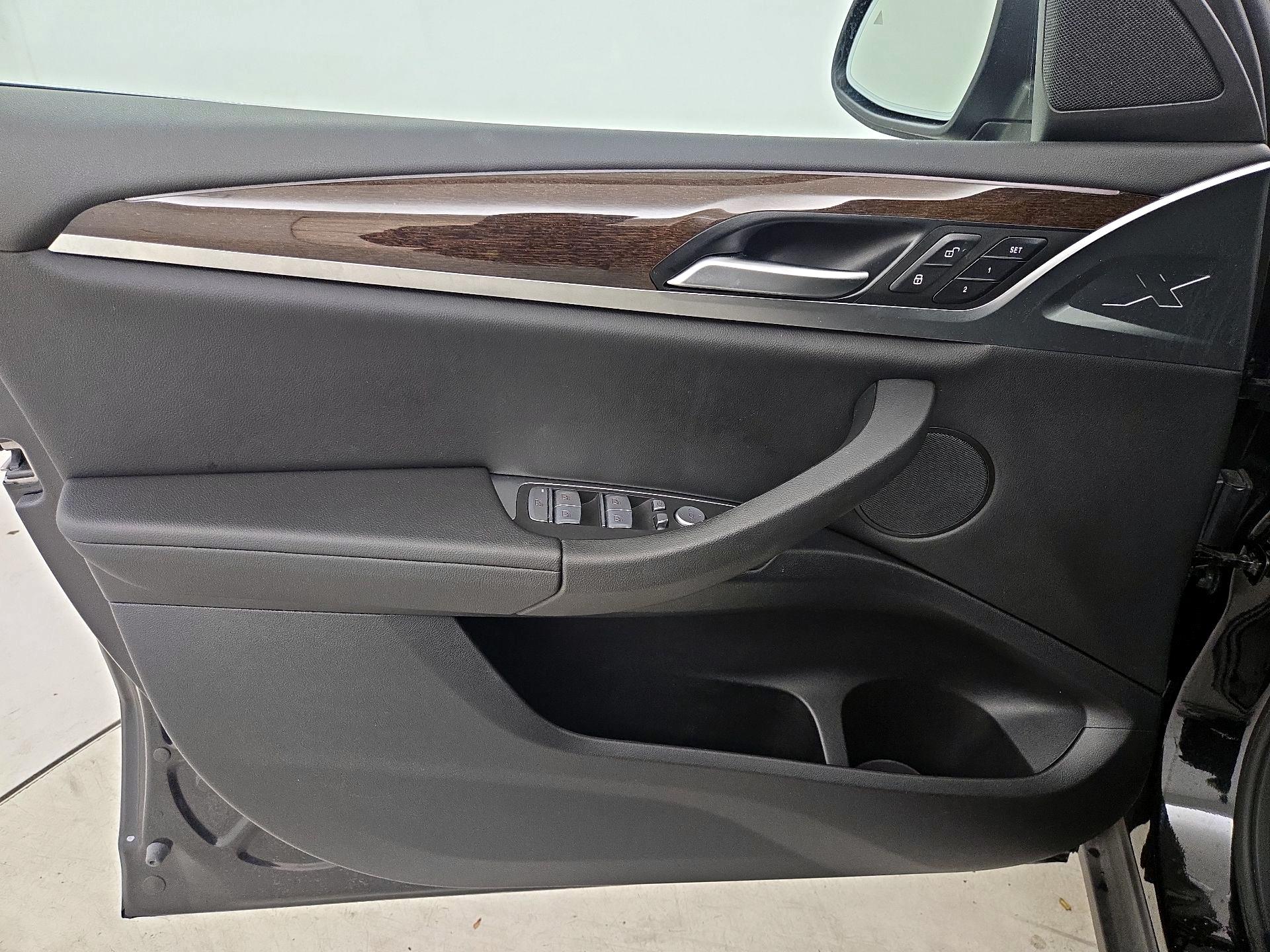 Thumbnail: 2024 BMW X4 - 12