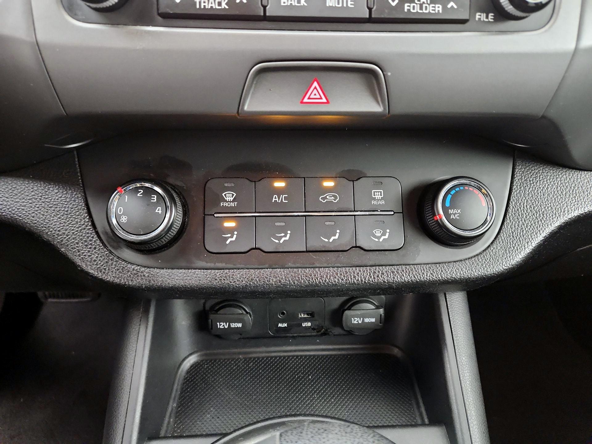 Thumbnail: 2014 Kia Sportage - 15