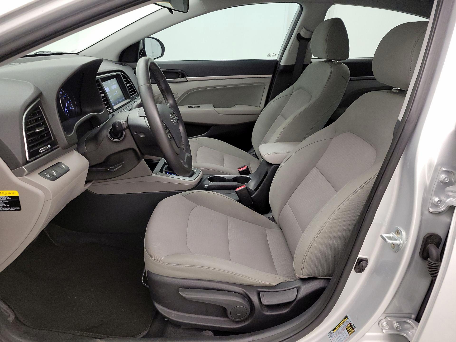 Thumbnail: 2017 Hyundai Elantra - 11