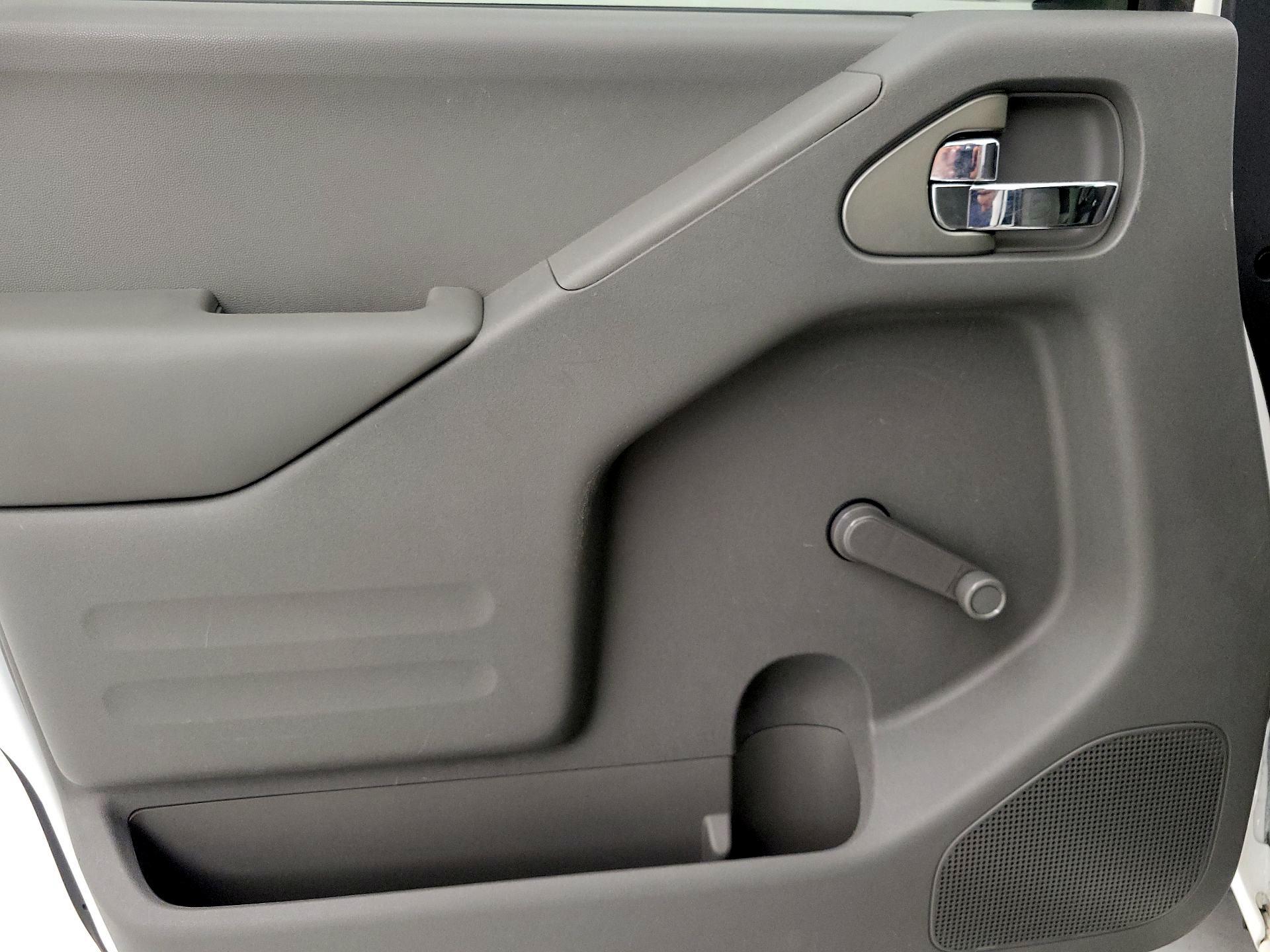 Thumbnail: 2016 Nissan Frontier - 12