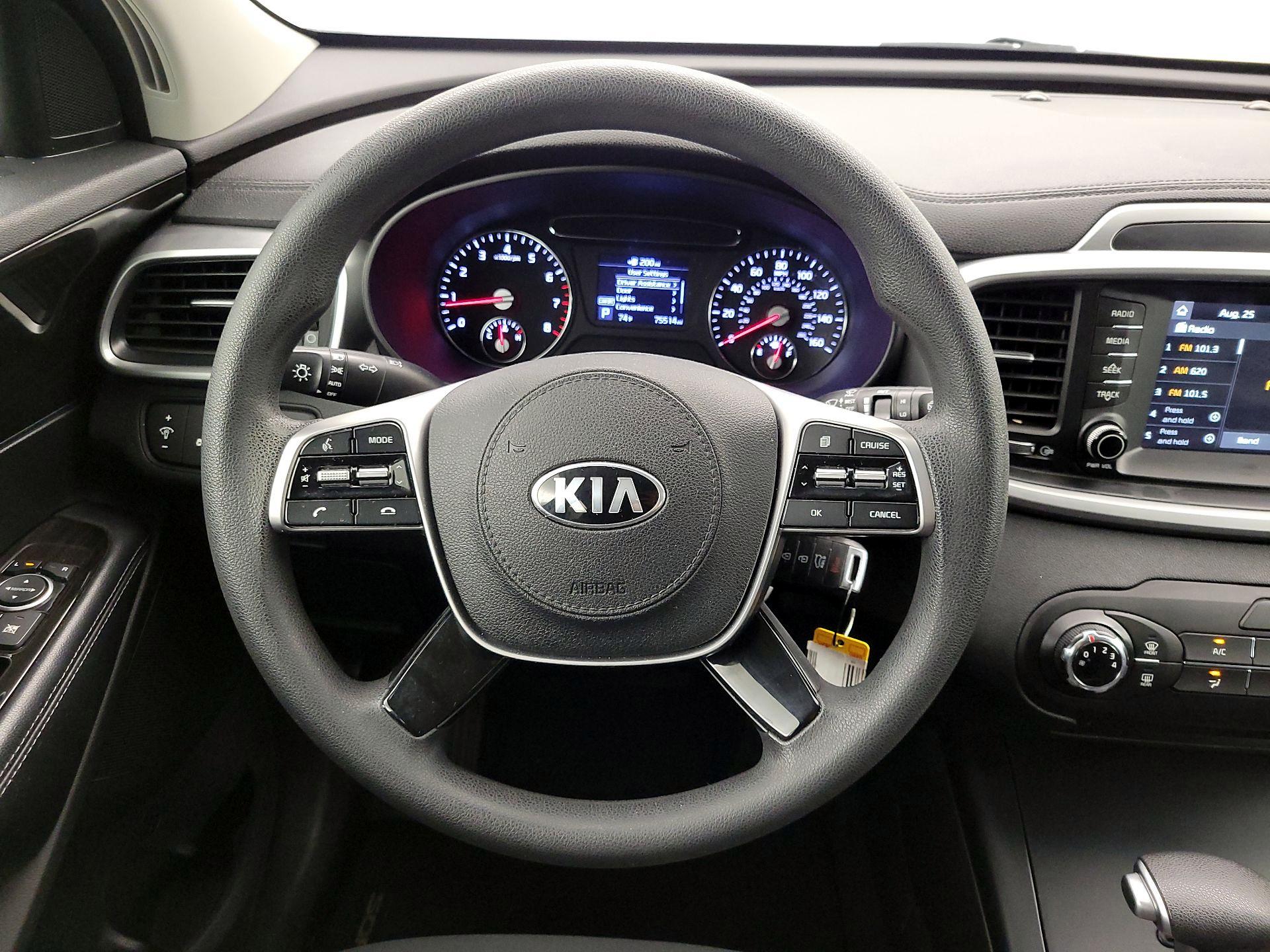 Thumbnail: 2020 Kia Sorento - 10