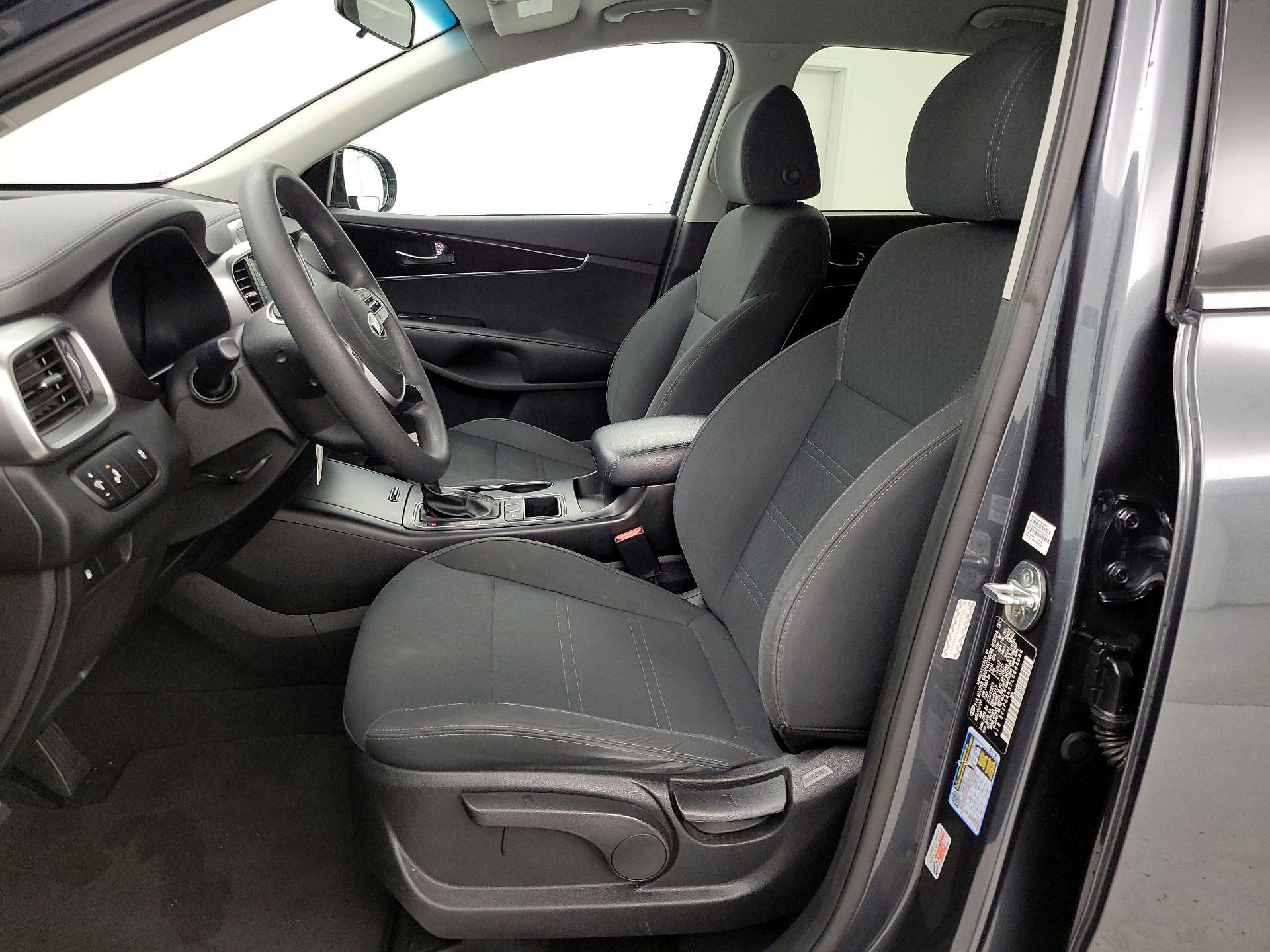 Thumbnail: 2020 Kia Sorento - 11