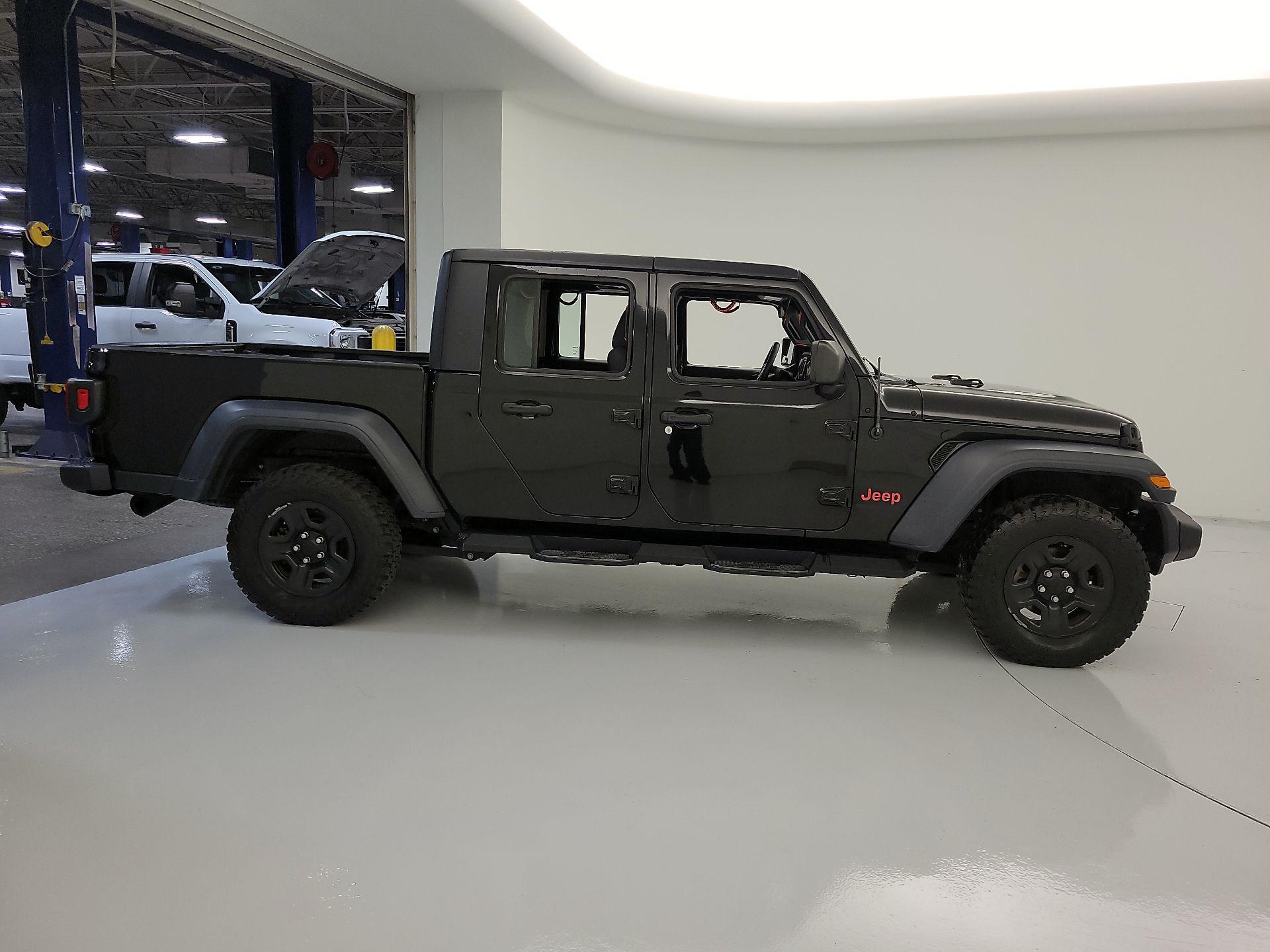 Thumbnail: 2020 Jeep Gladiator - 4
