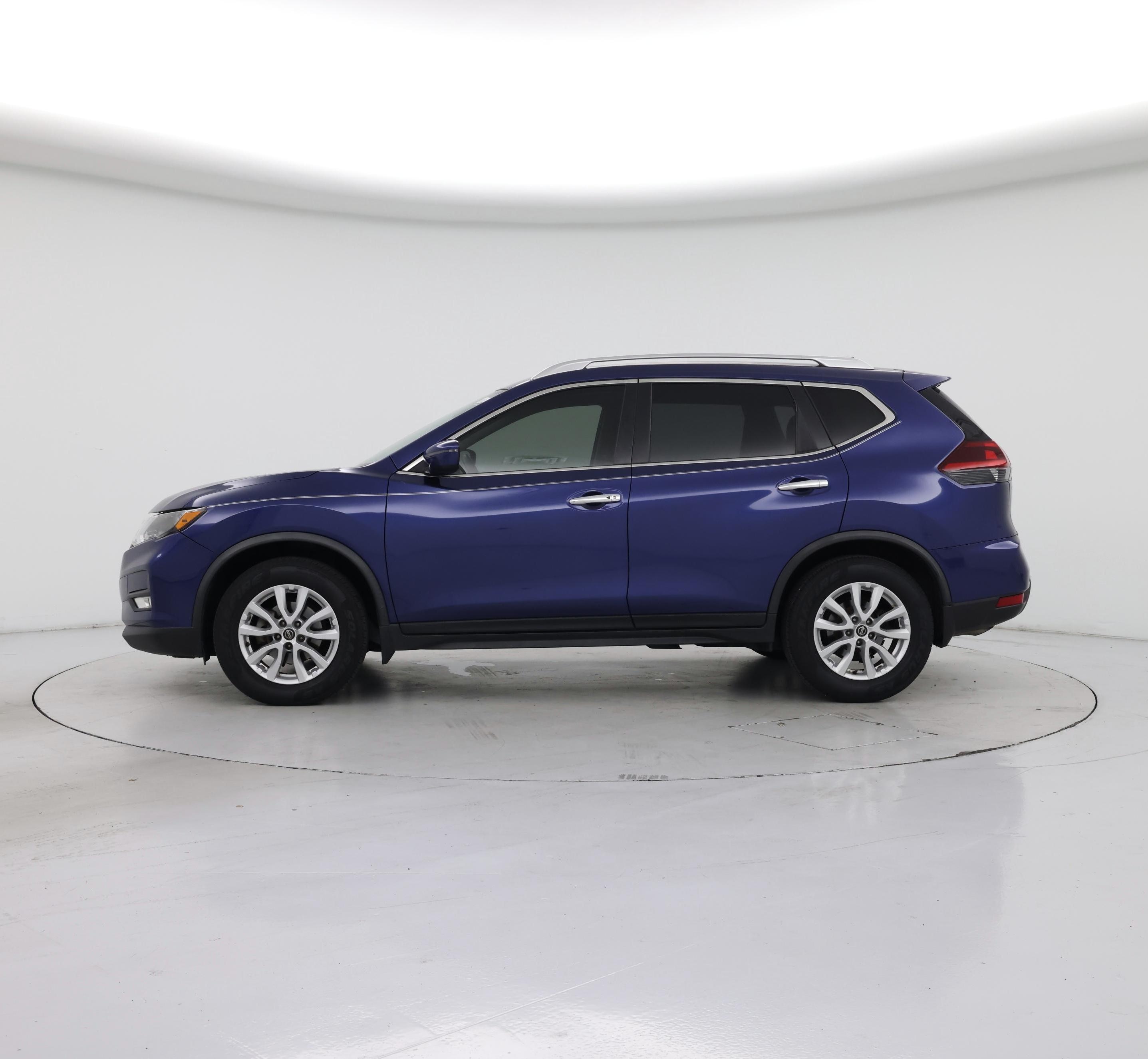Thumbnail: 2019 Nissan Rogue - 3
