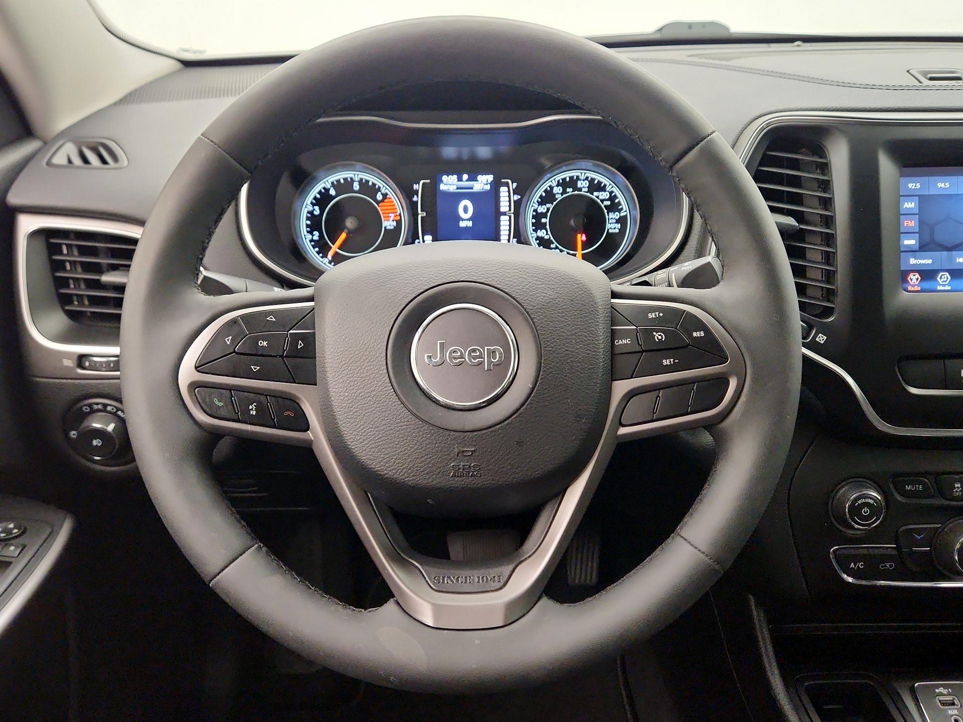 Thumbnail: 2021 Jeep Cherokee - 10