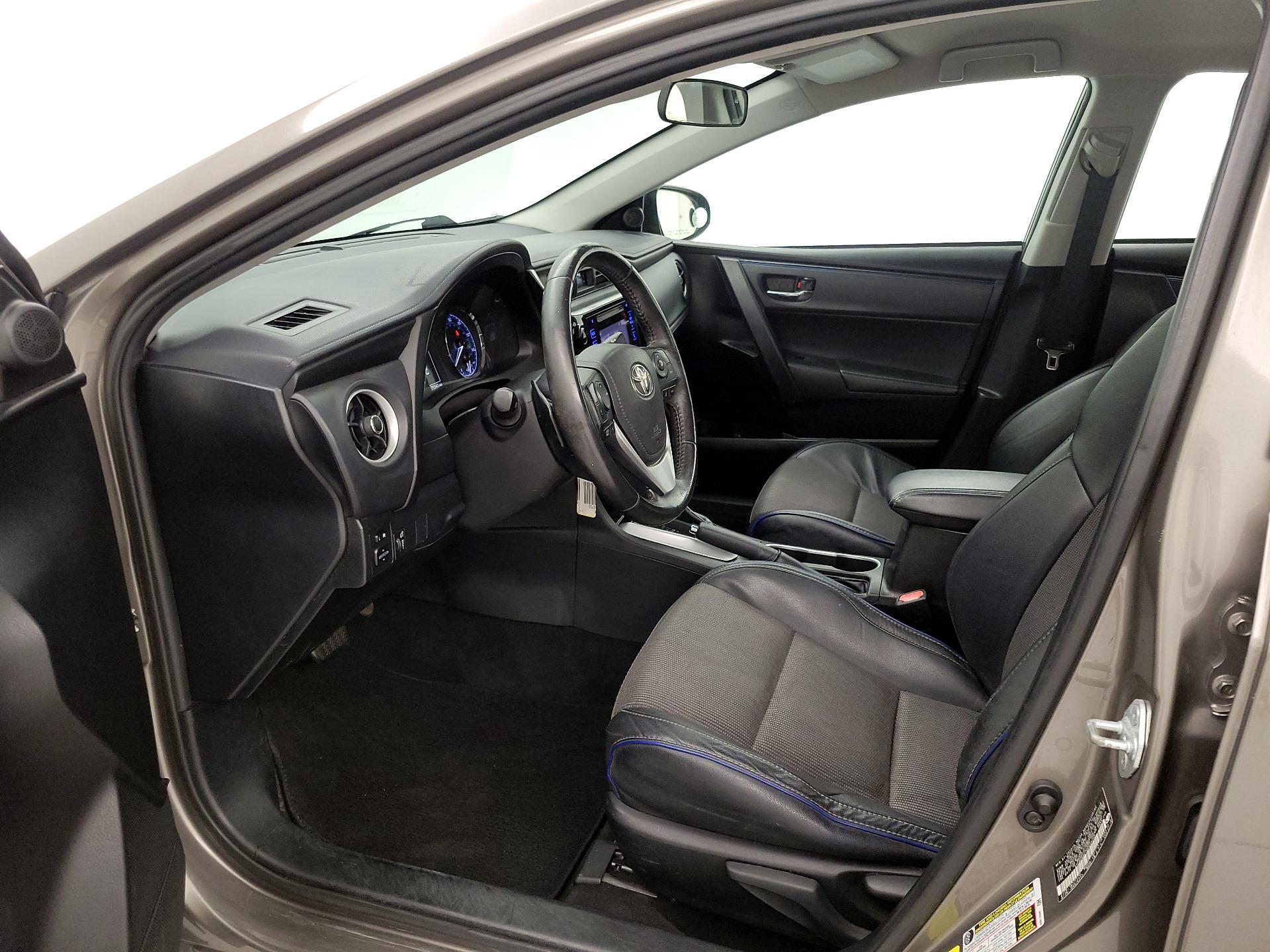 Thumbnail: 2017 Toyota Corolla - 11