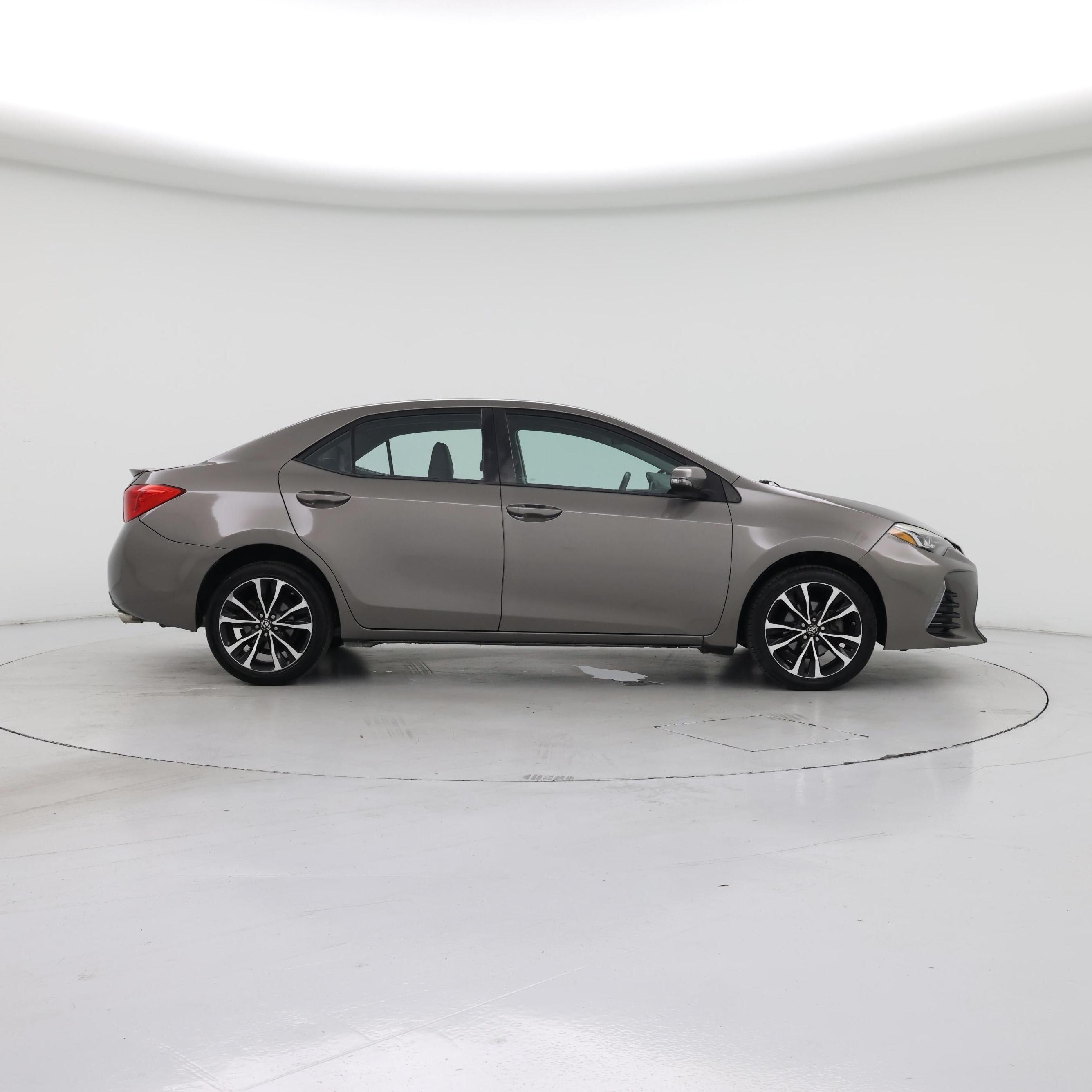Thumbnail: 2017 Toyota Corolla - 7