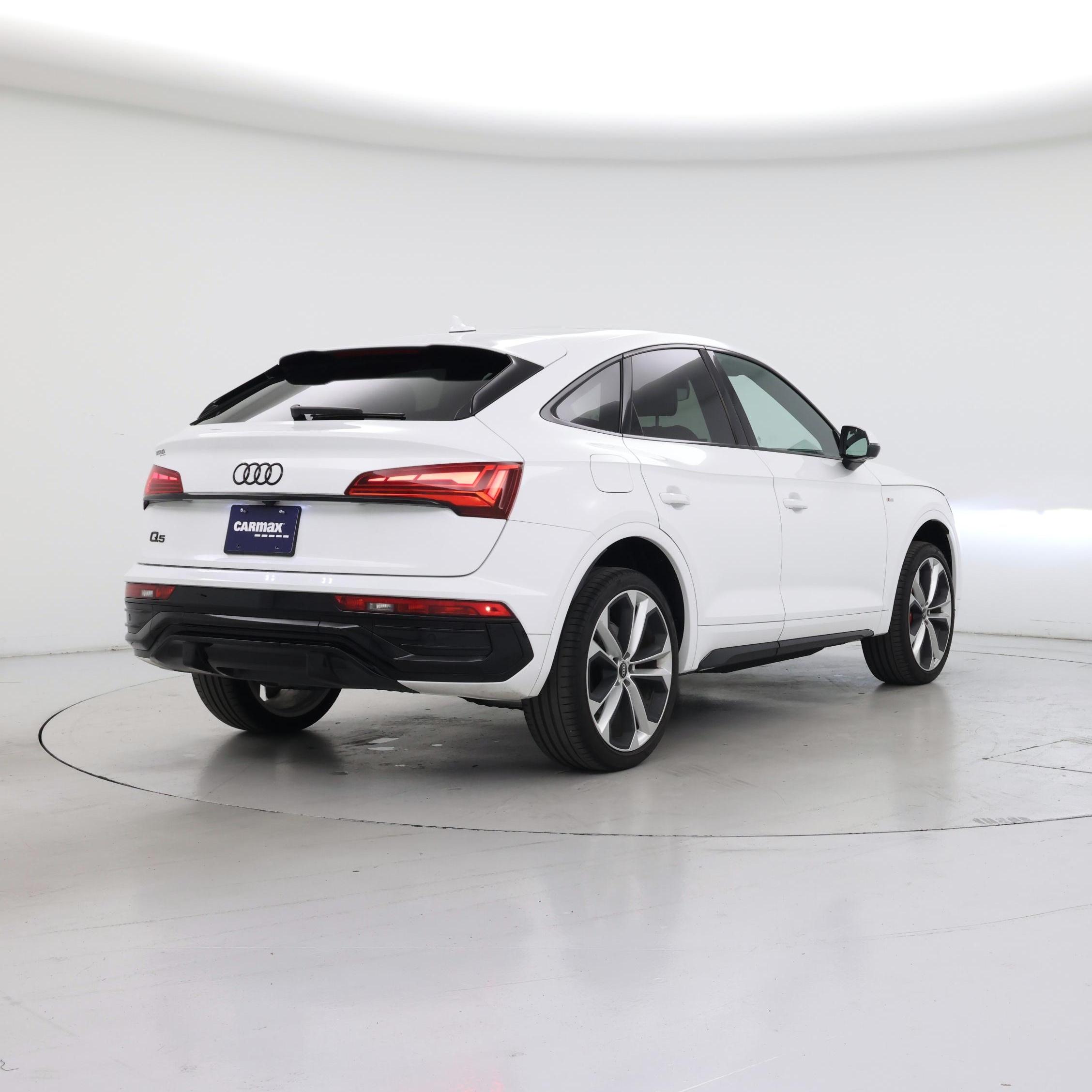 Thumbnail: 2024 Audi Q5 - 8