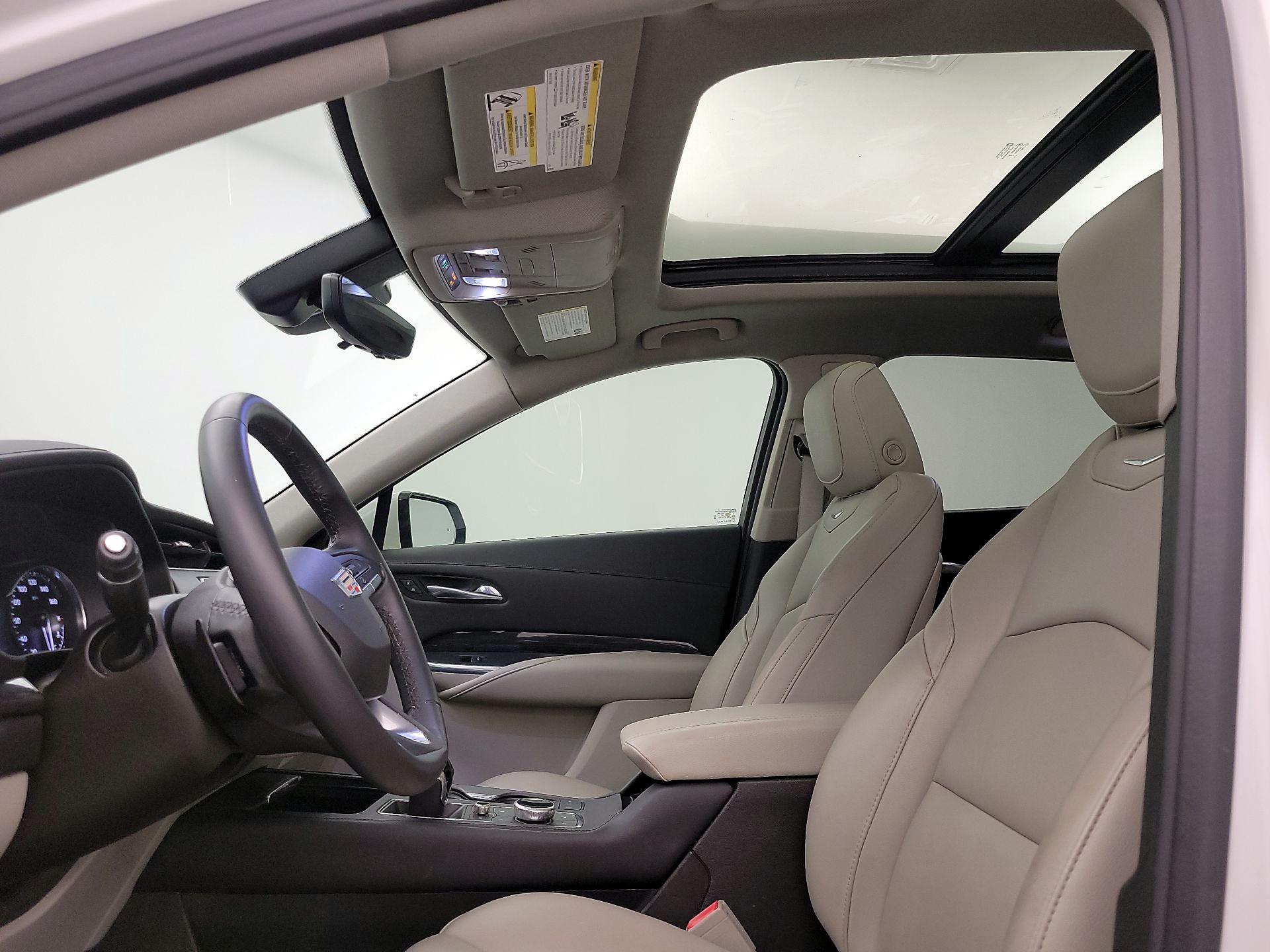 Thumbnail: 2021 Cadillac XT4 - 19