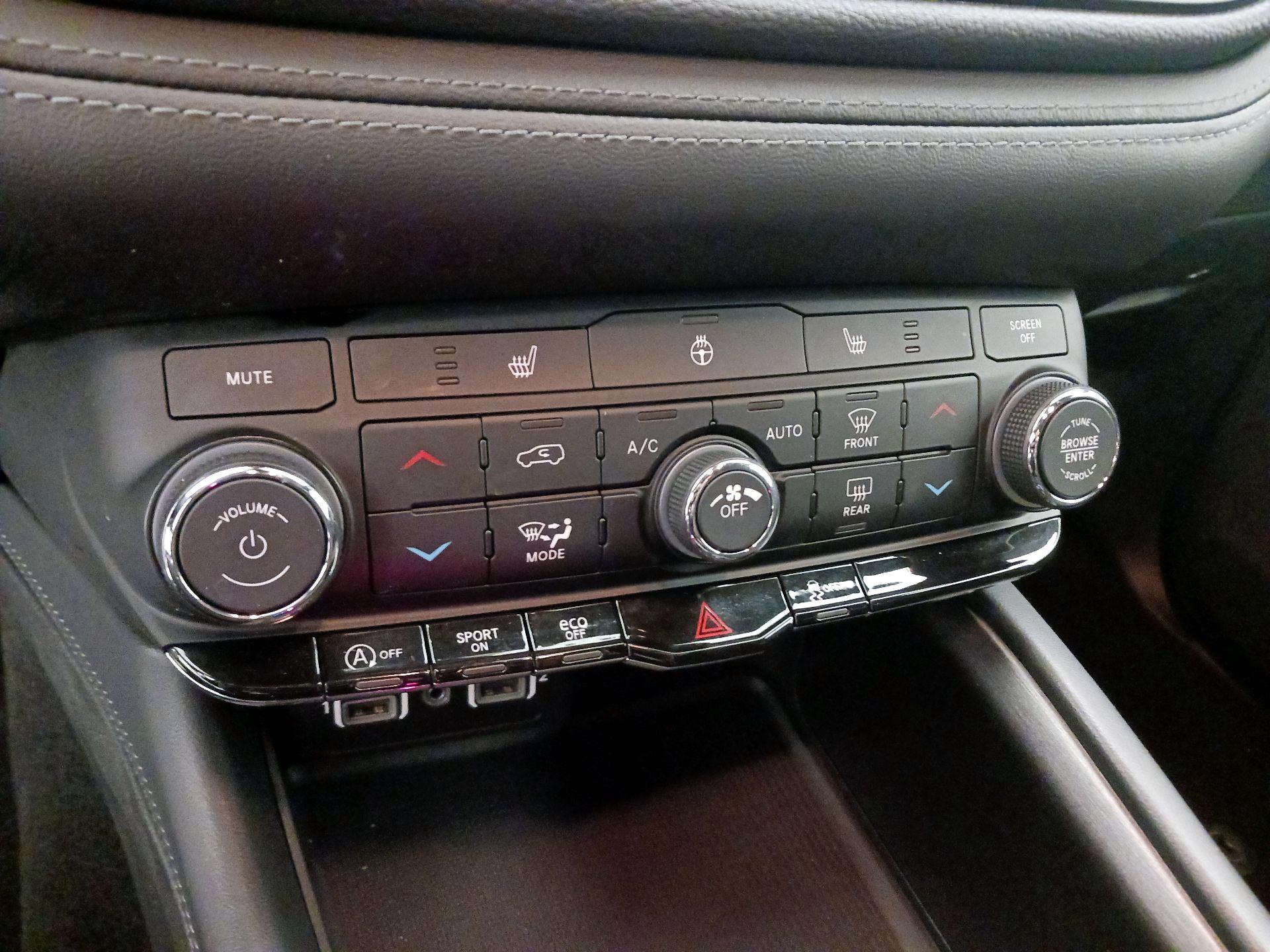 Thumbnail: 2023 Dodge Durango - 16