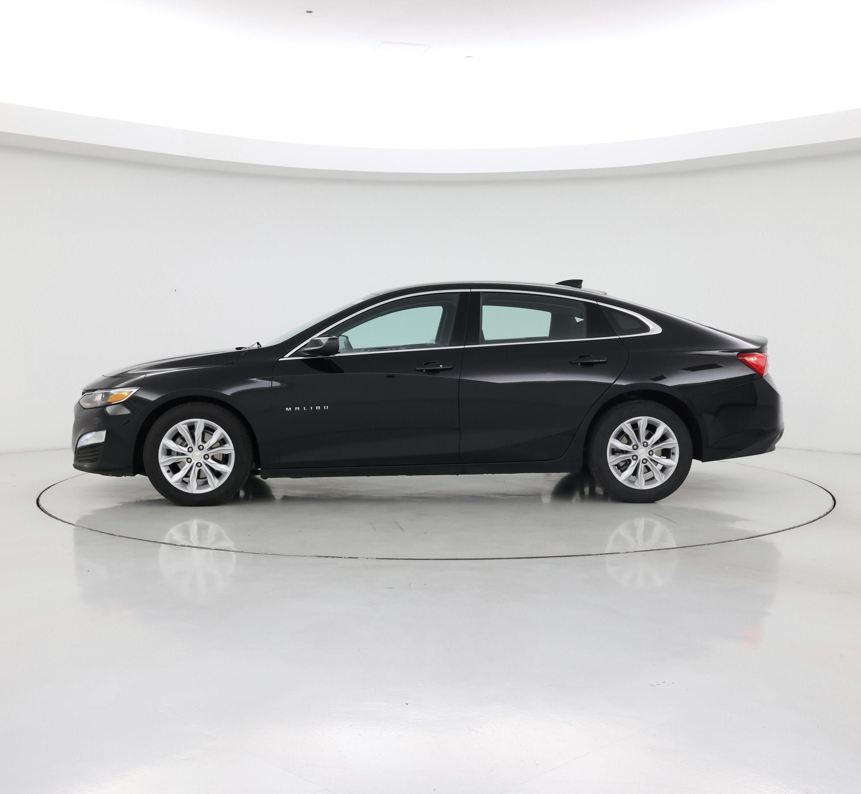 Thumbnail: 2024 Chevrolet Malibu - 3