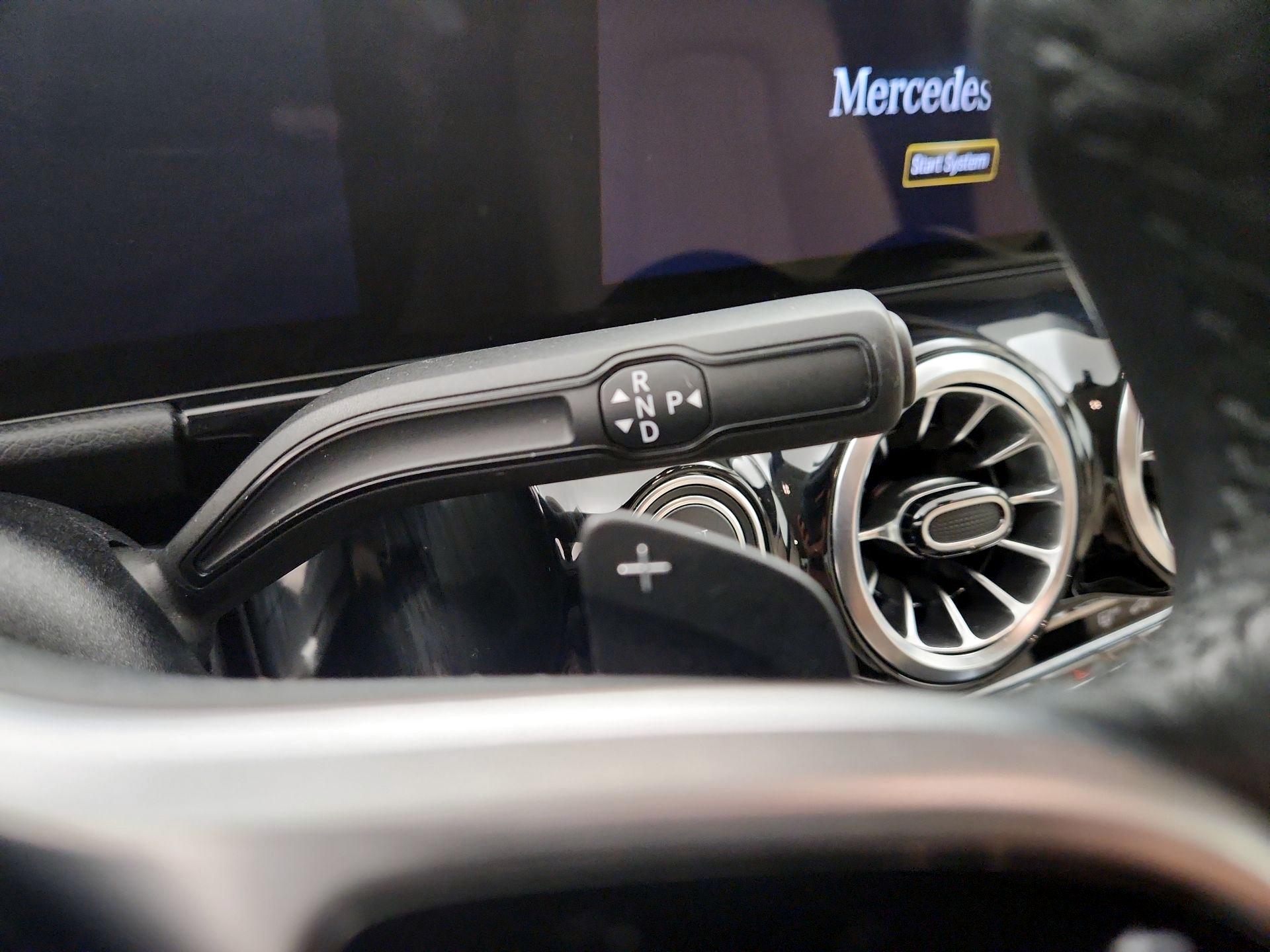 Thumbnail: 2023 Mercedes-Benz GLA - 17