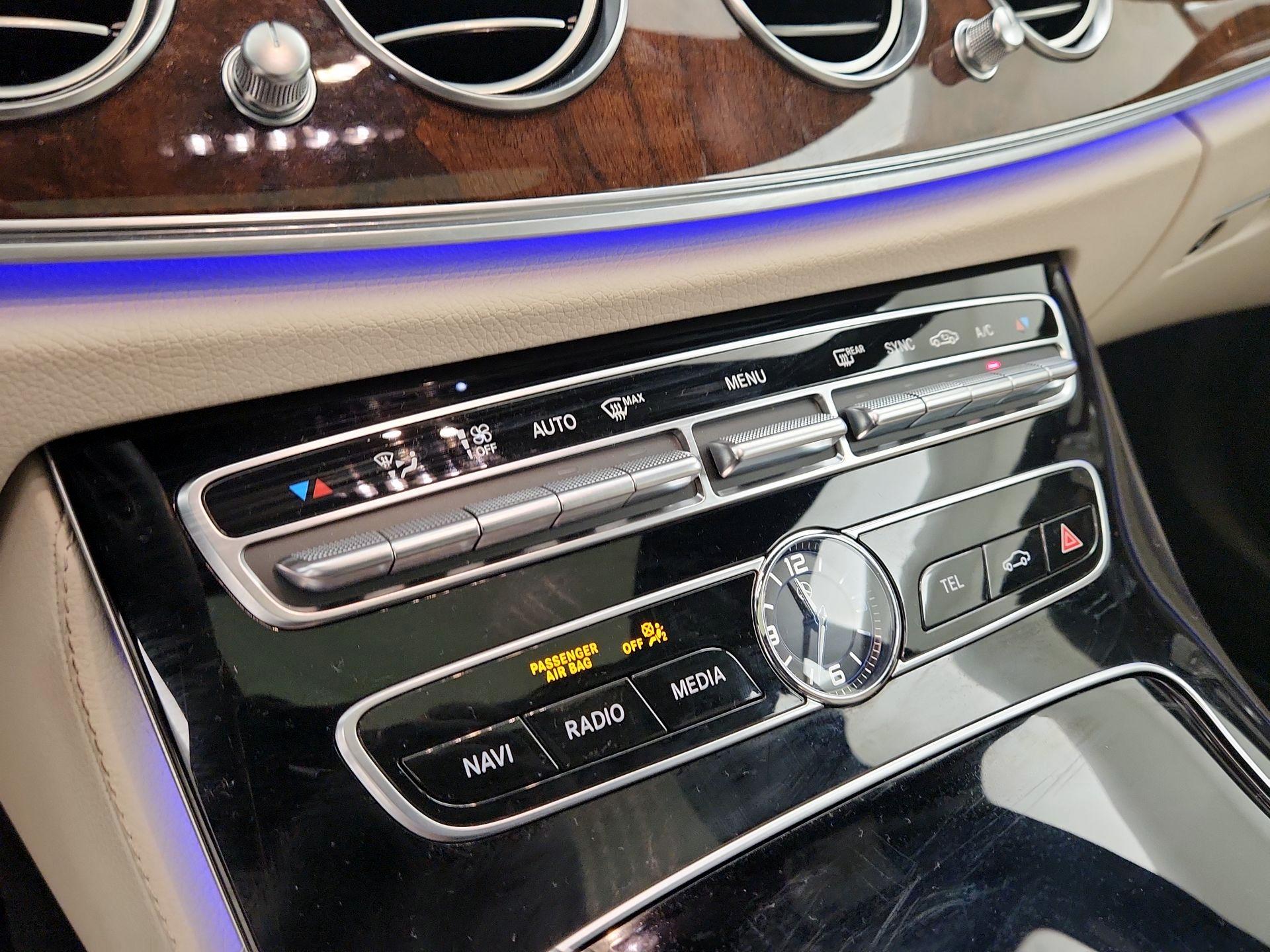 Thumbnail: 2018 Mercedes-Benz E-Class - 17