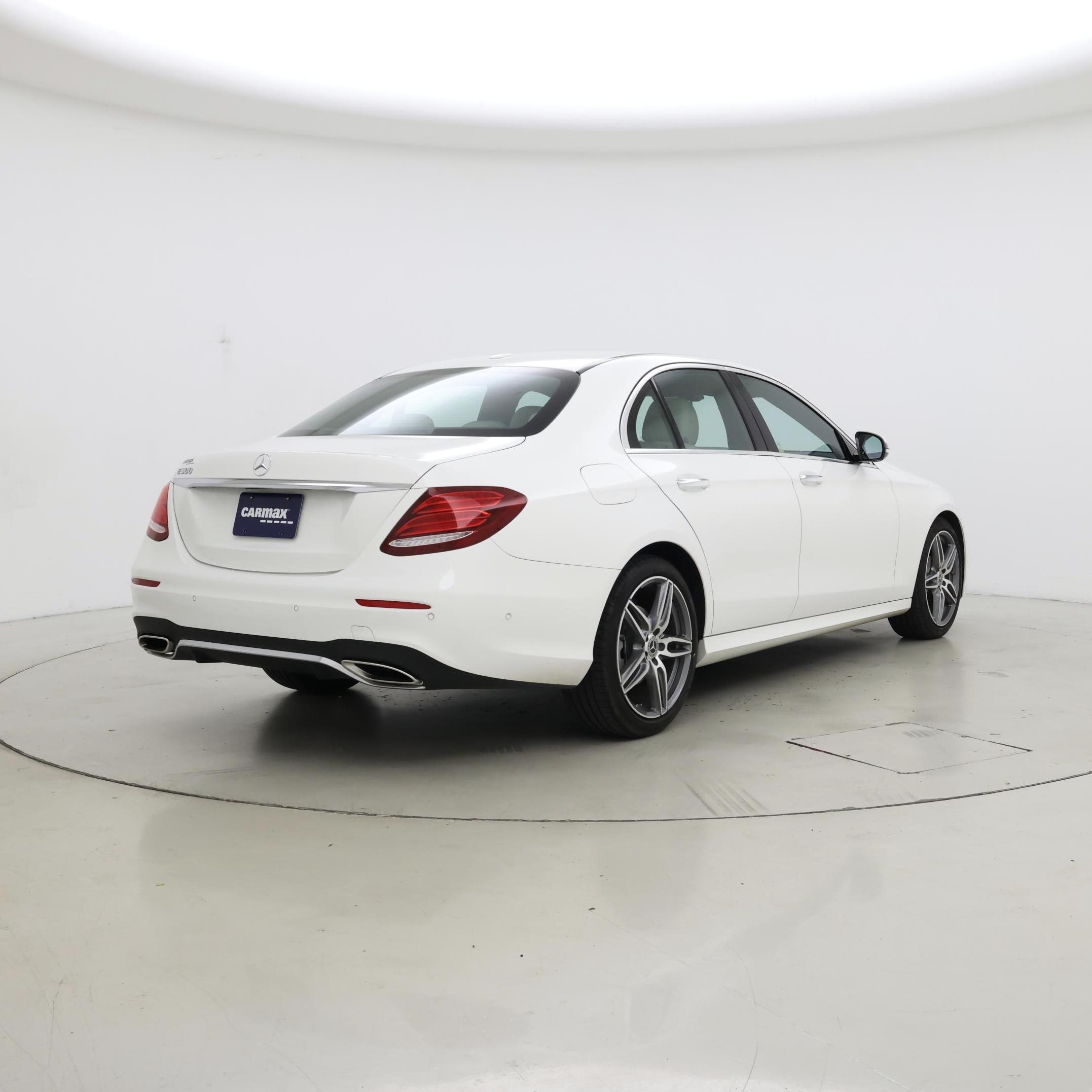 Thumbnail: 2018 Mercedes-Benz E-Class - 8